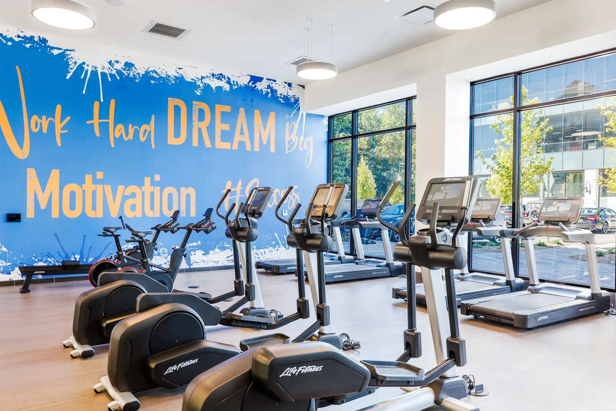 The District Apartments Montvale, NJ 07645