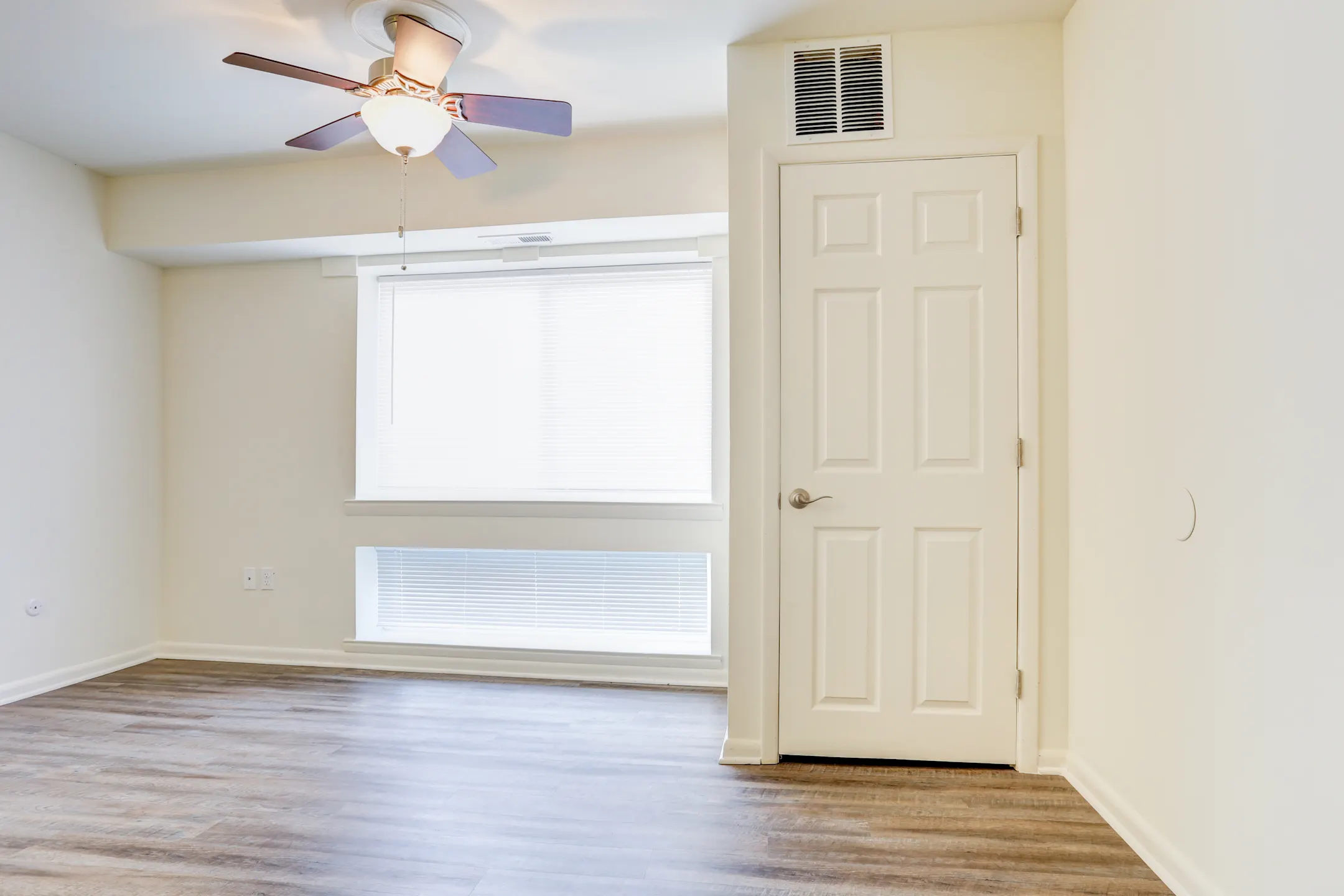 Spring Ridge Apartments Whitehall, PA 18052