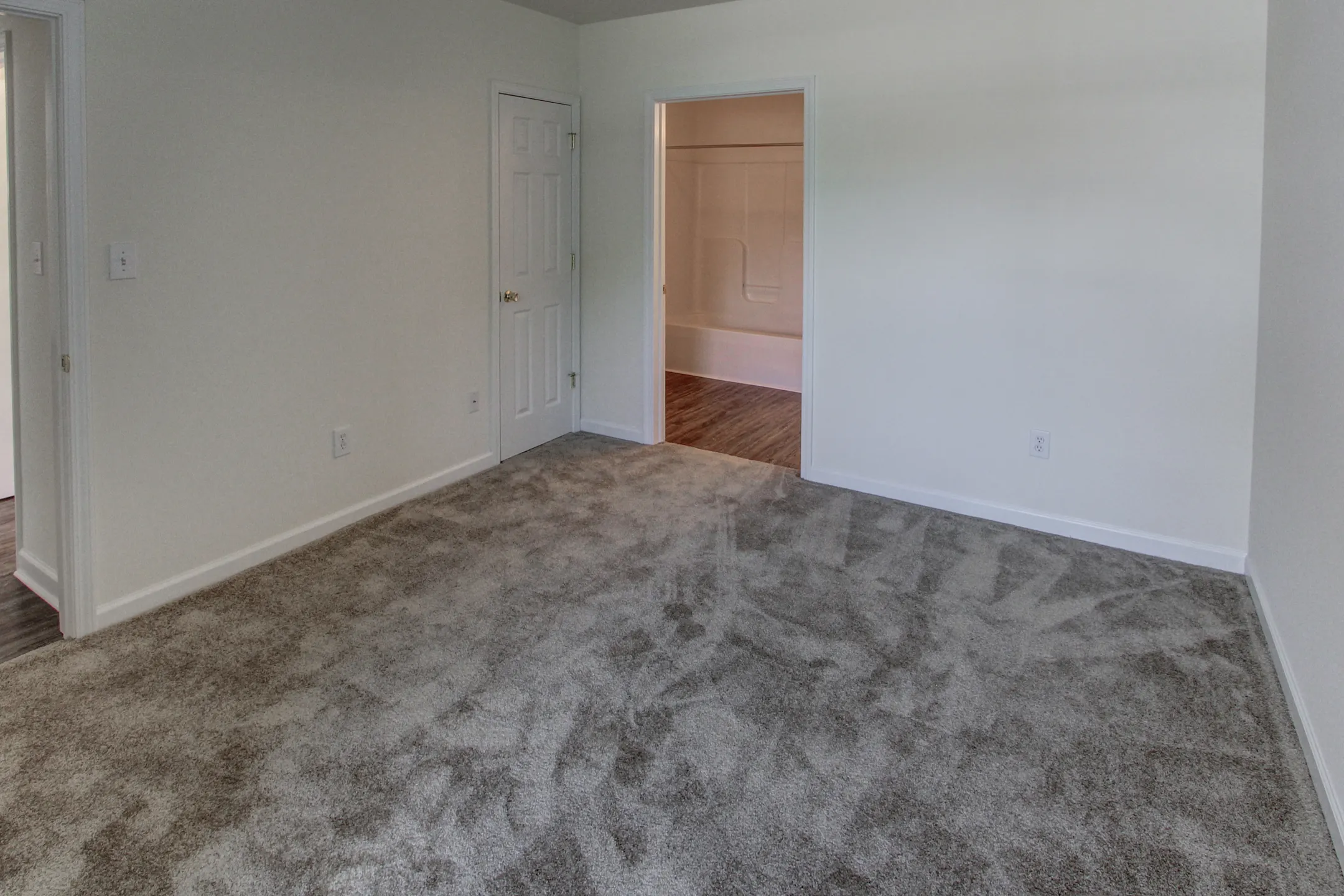 Bedroom - The Reserve at Glenville - Schenectady, NY