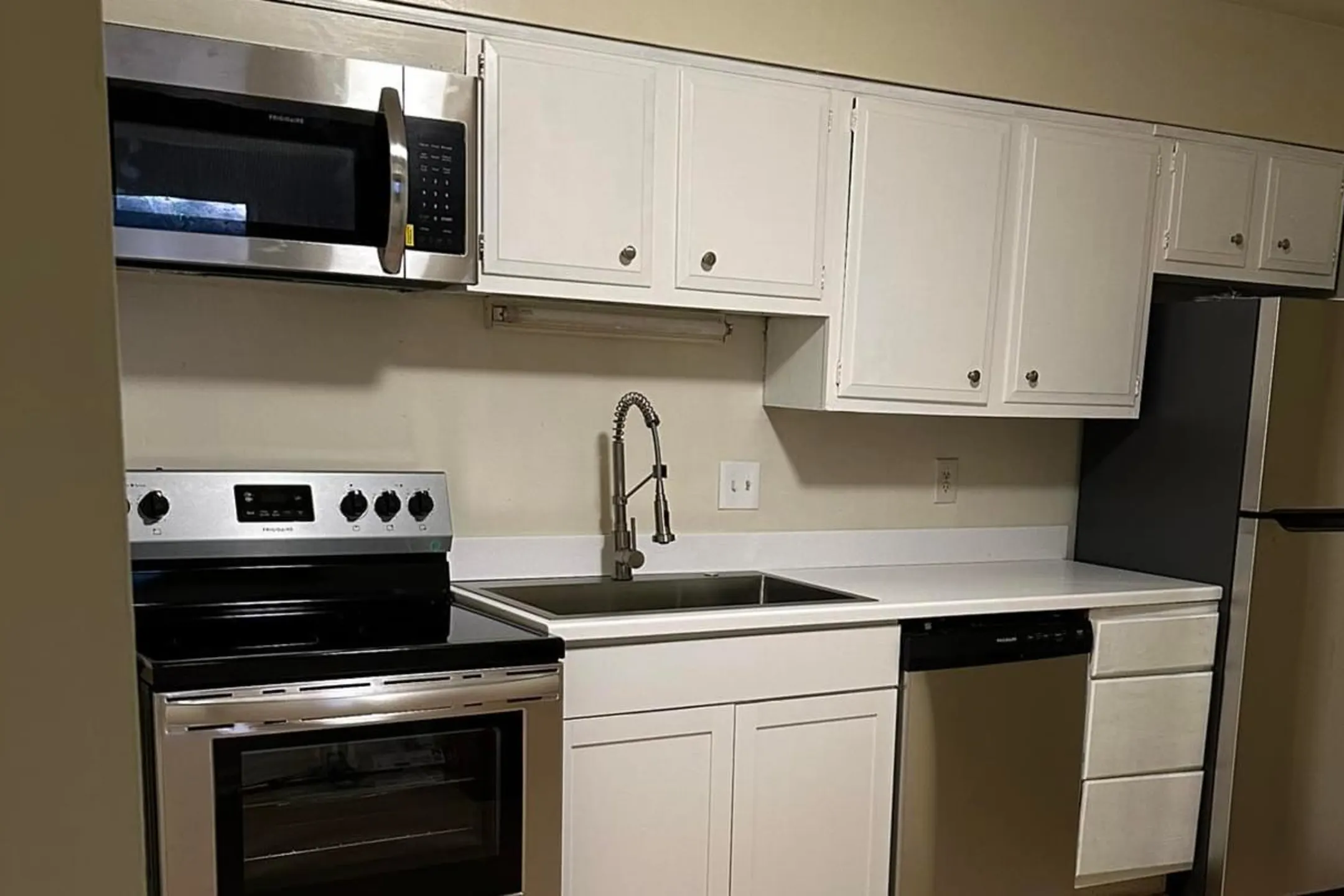 Hill Court Apartments 81 Terry Ct Collinsville, VA Apartments for