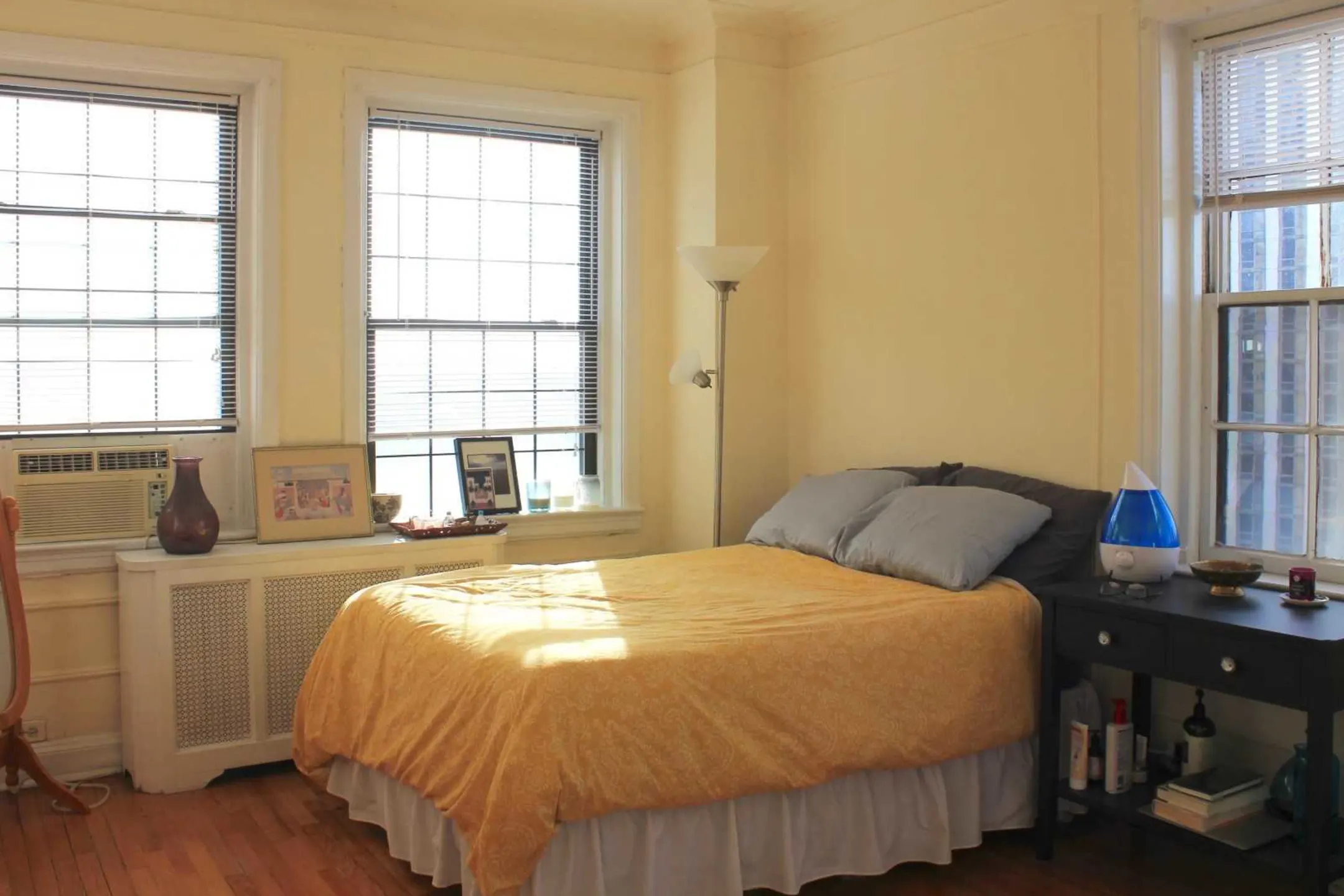 Bedroom - The Chatham - Philadelphia, PA