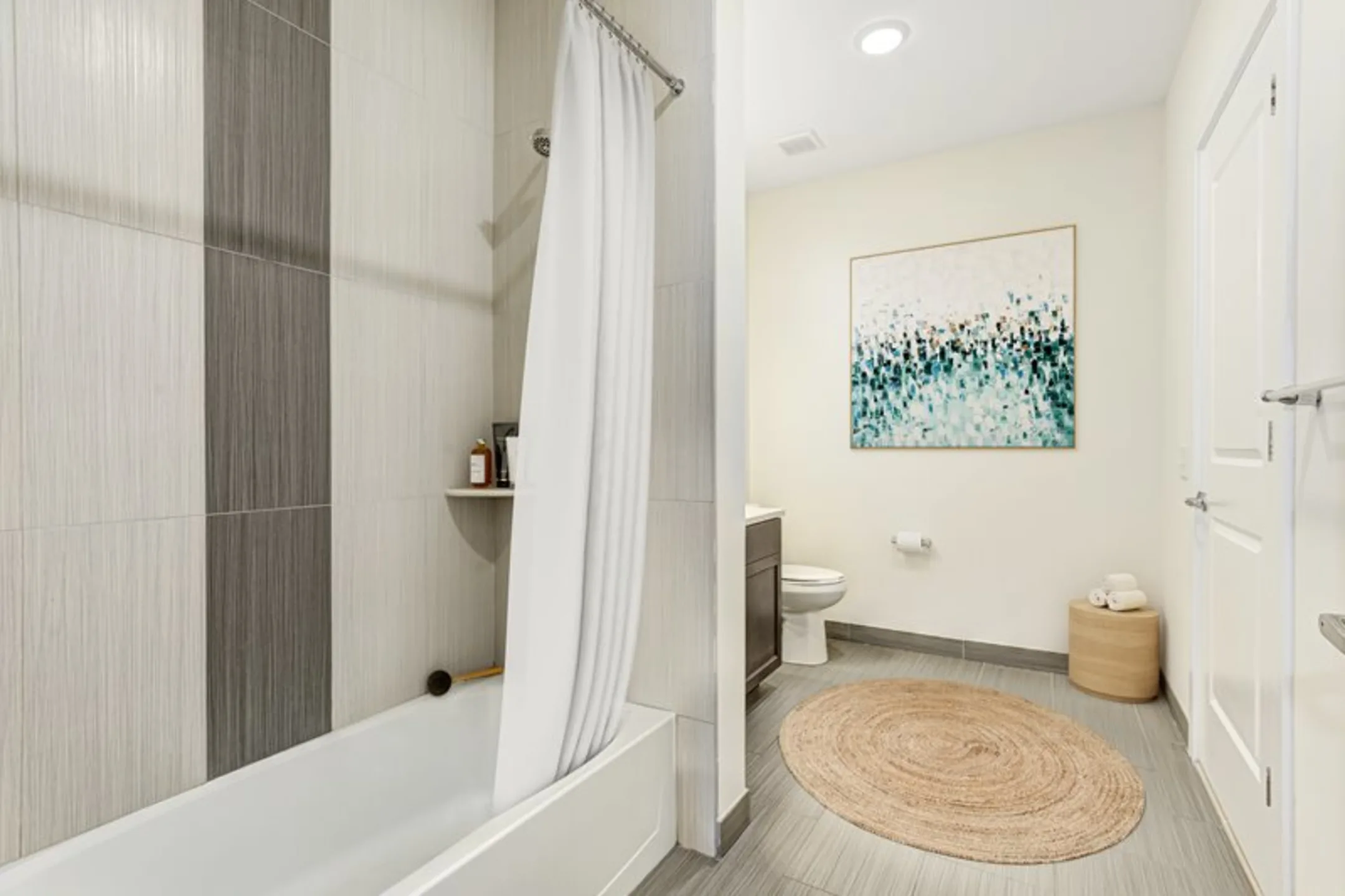 Washington Promenade Apartments Dumont, NJ 07628