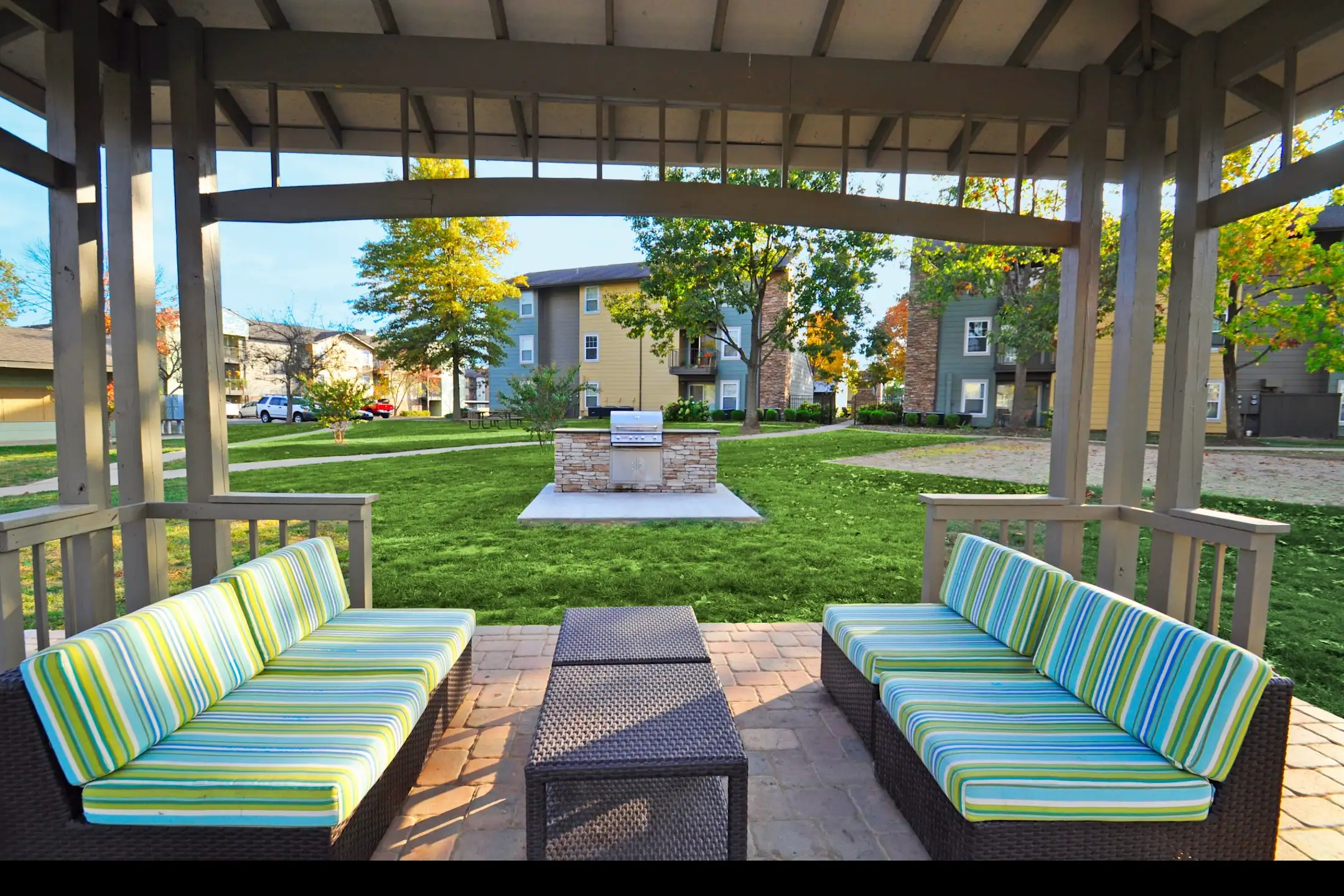 Patio / Deck - Veridian of Lexington - Lexington, KY