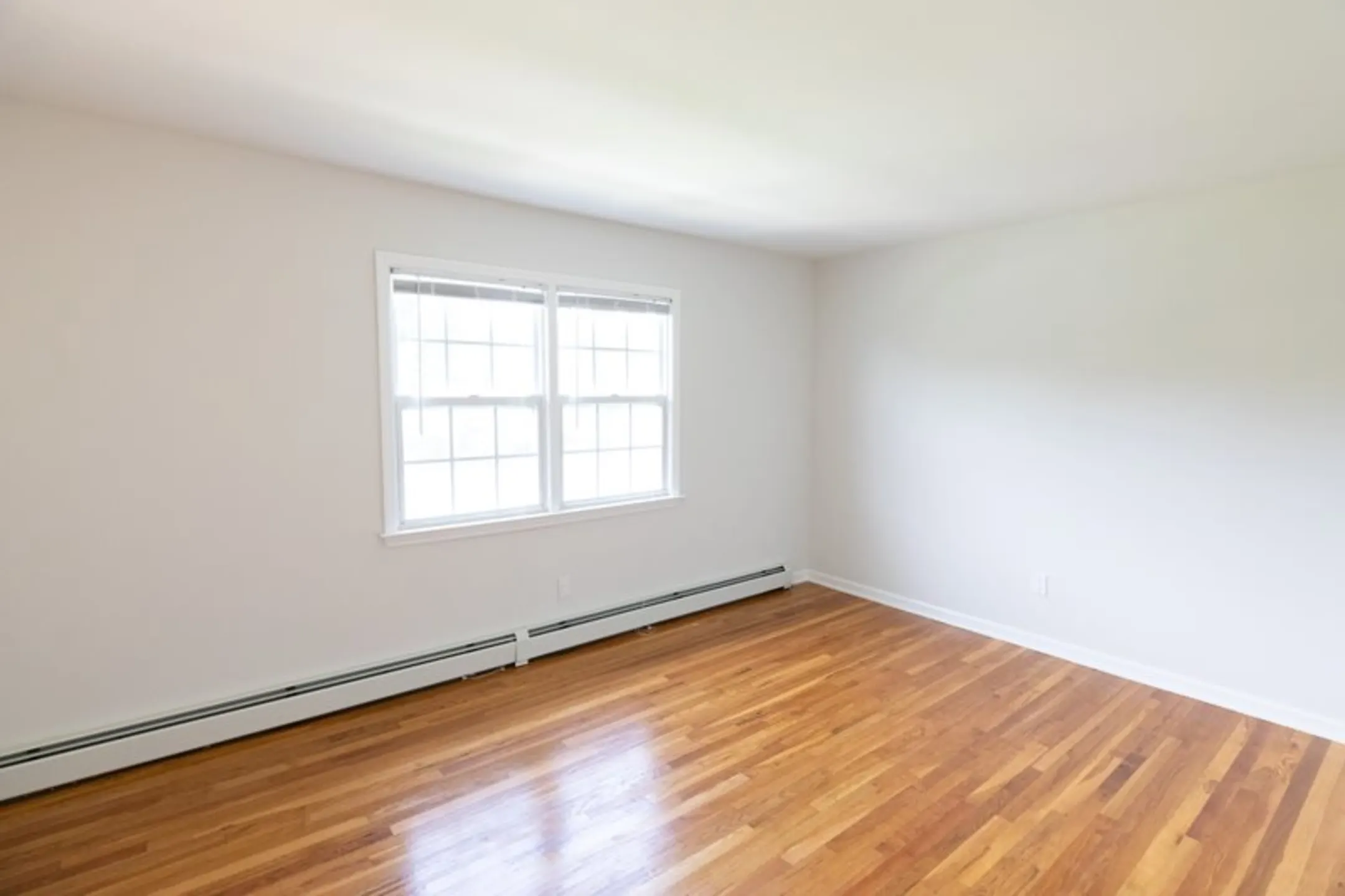 Bedroom - Westmount Village - Woodland Park, NJ