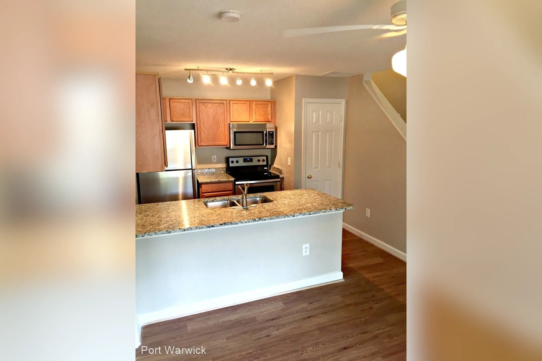 Kitchen - The Suites at Port Warwick - Newport News, VA