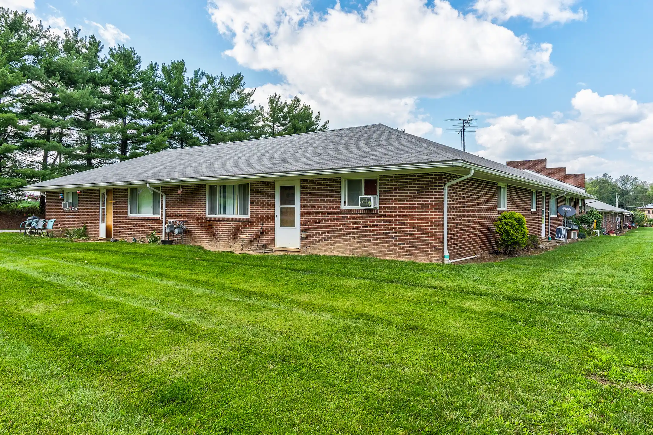 Country Fair Lakeview Apartments Ashland, OH 44805