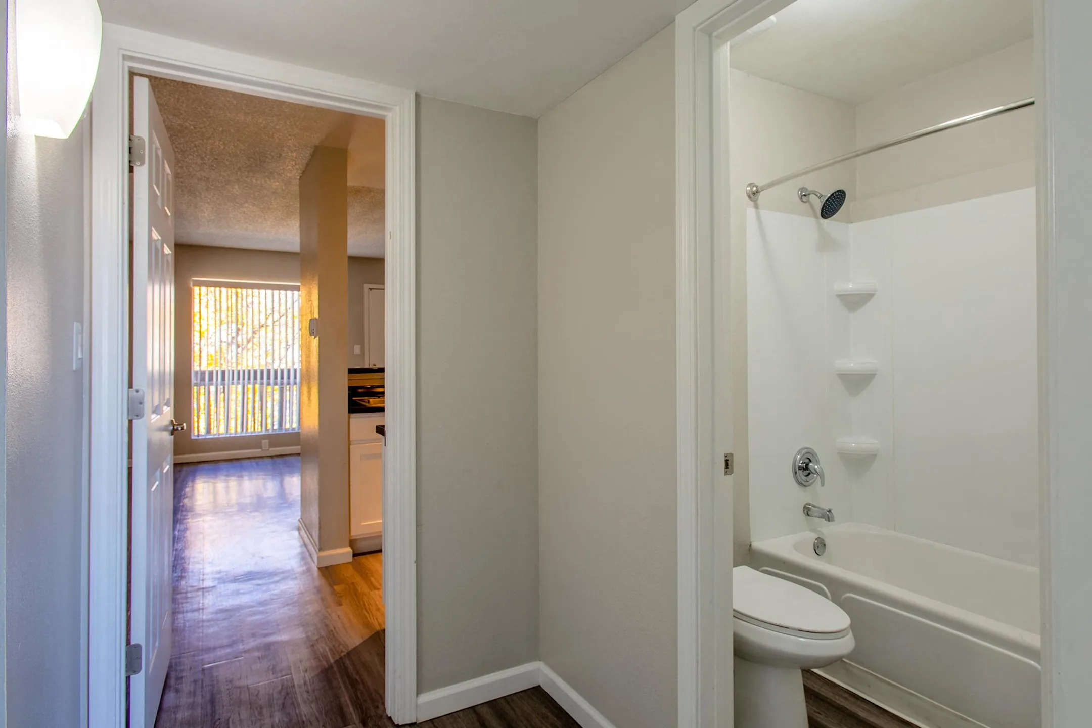 Bathroom - Montecito at Northeast Heights - Albuquerque, NM