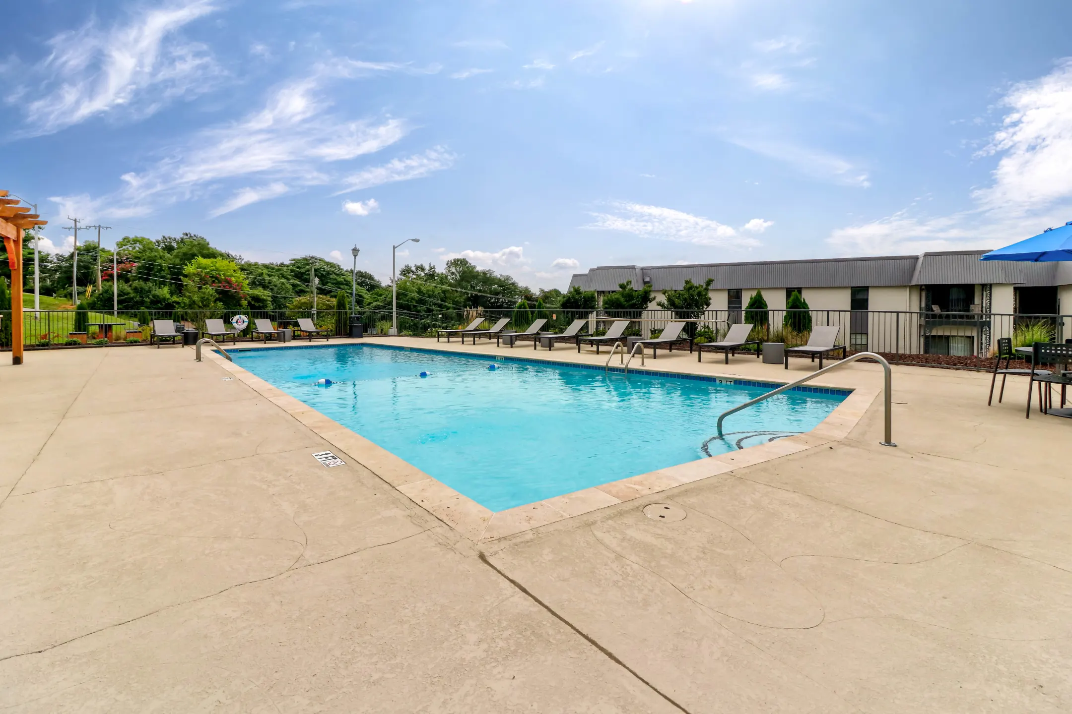 The Shoals at Chickamauga Lake Apartments - Chattanooga, TN 37415