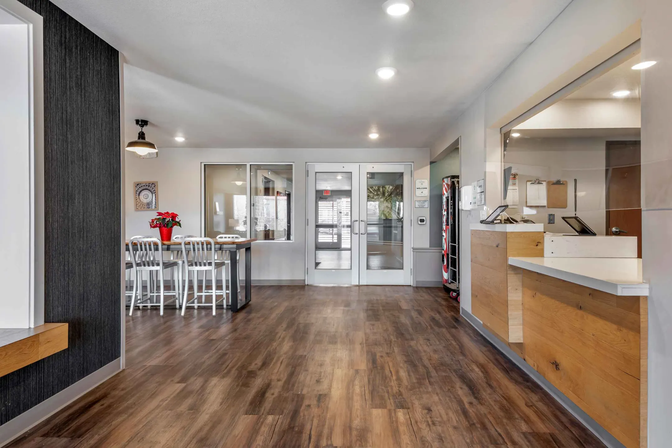 Furnished Studio Pittsburgh Cranberry 102 Wisconsin Avenue