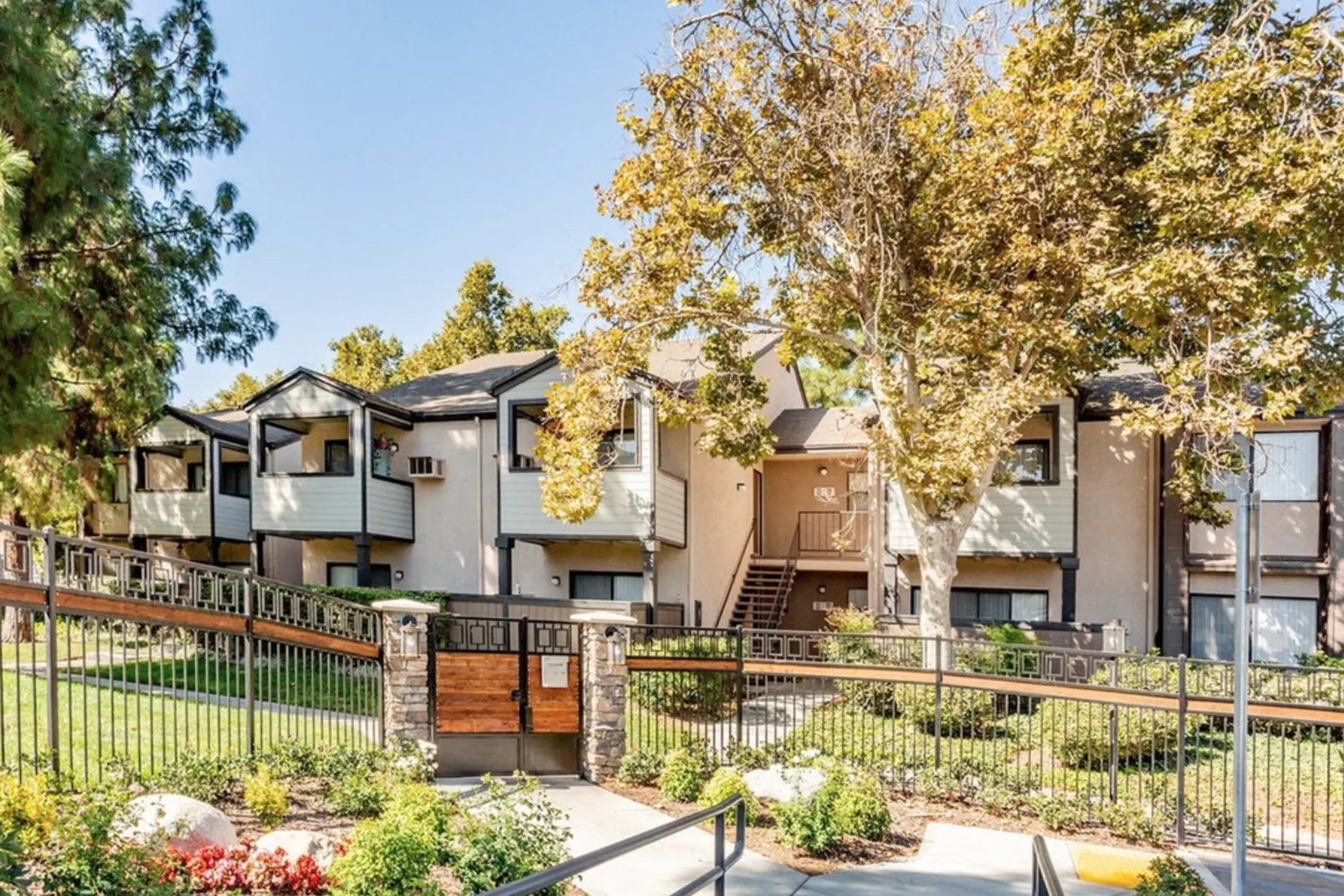 Building - Stonewood Apartment Homes - Riverside, CA