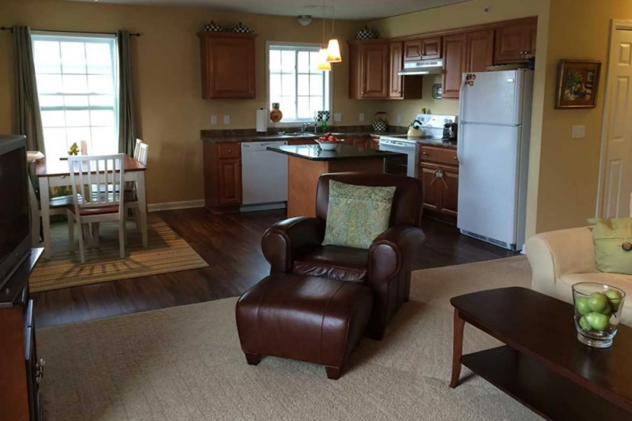 Parkview Apartments & Townhomes Apartments Spencerport, NY 14559