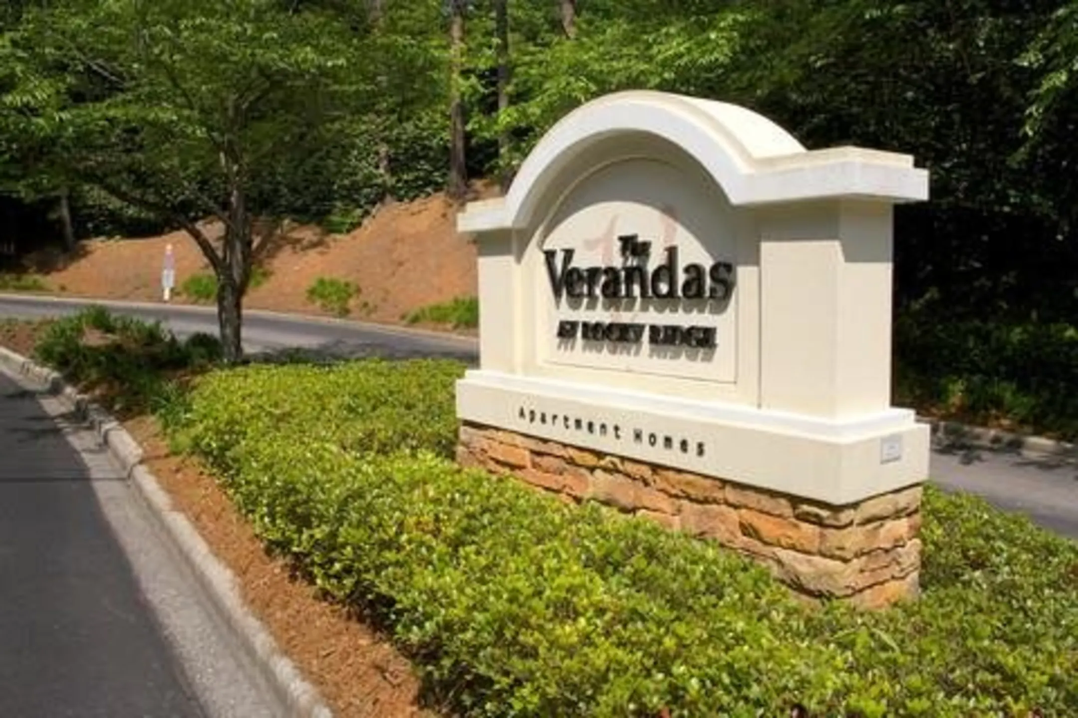 Verandas At Rocky Ridge 3741 Chestnut Ridge Ln Birmingham, AL