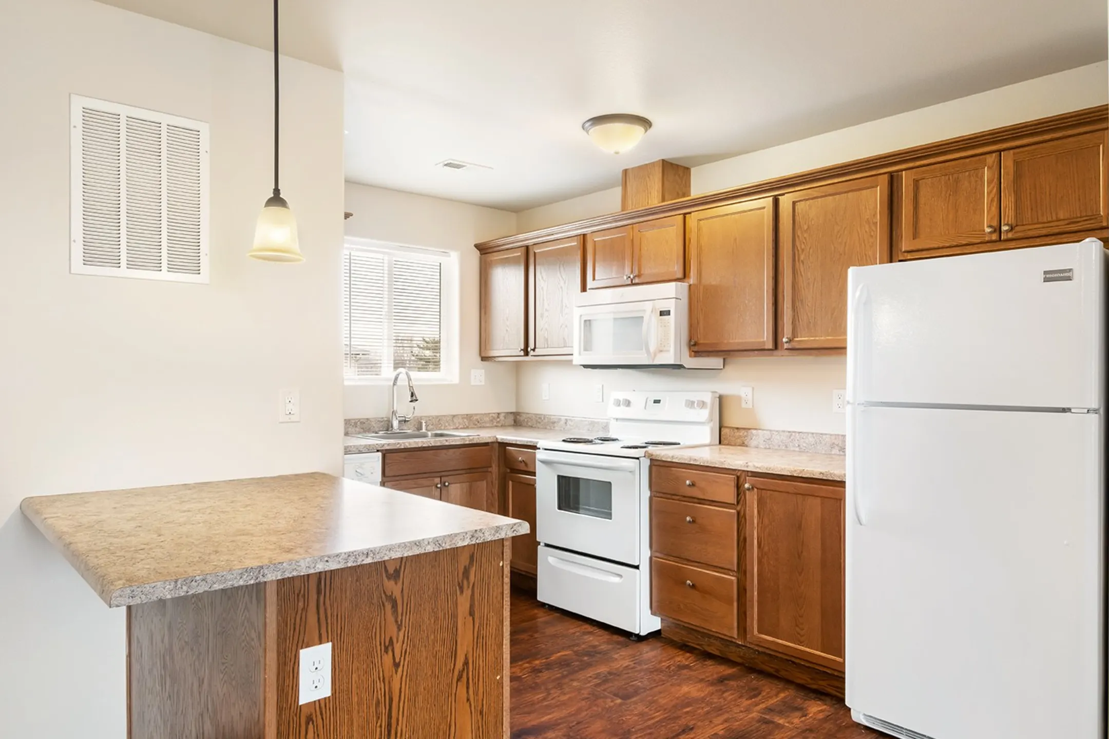 Pine Tree Park Apartments Kennewick