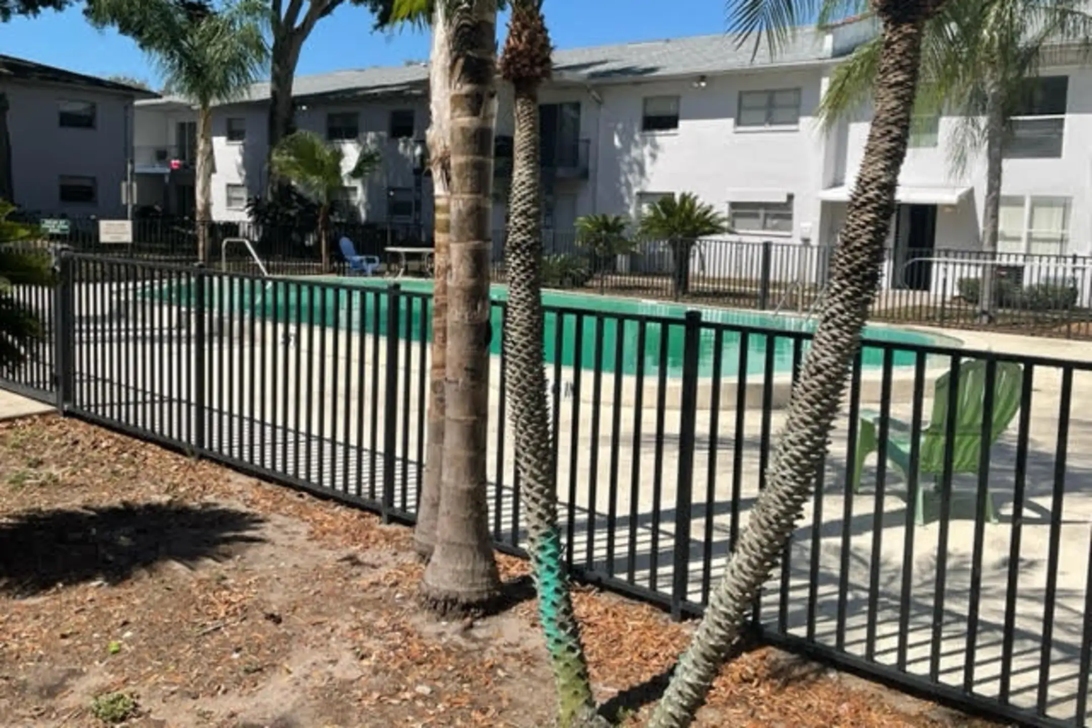 Midship Apartments - Kenneth City, FL