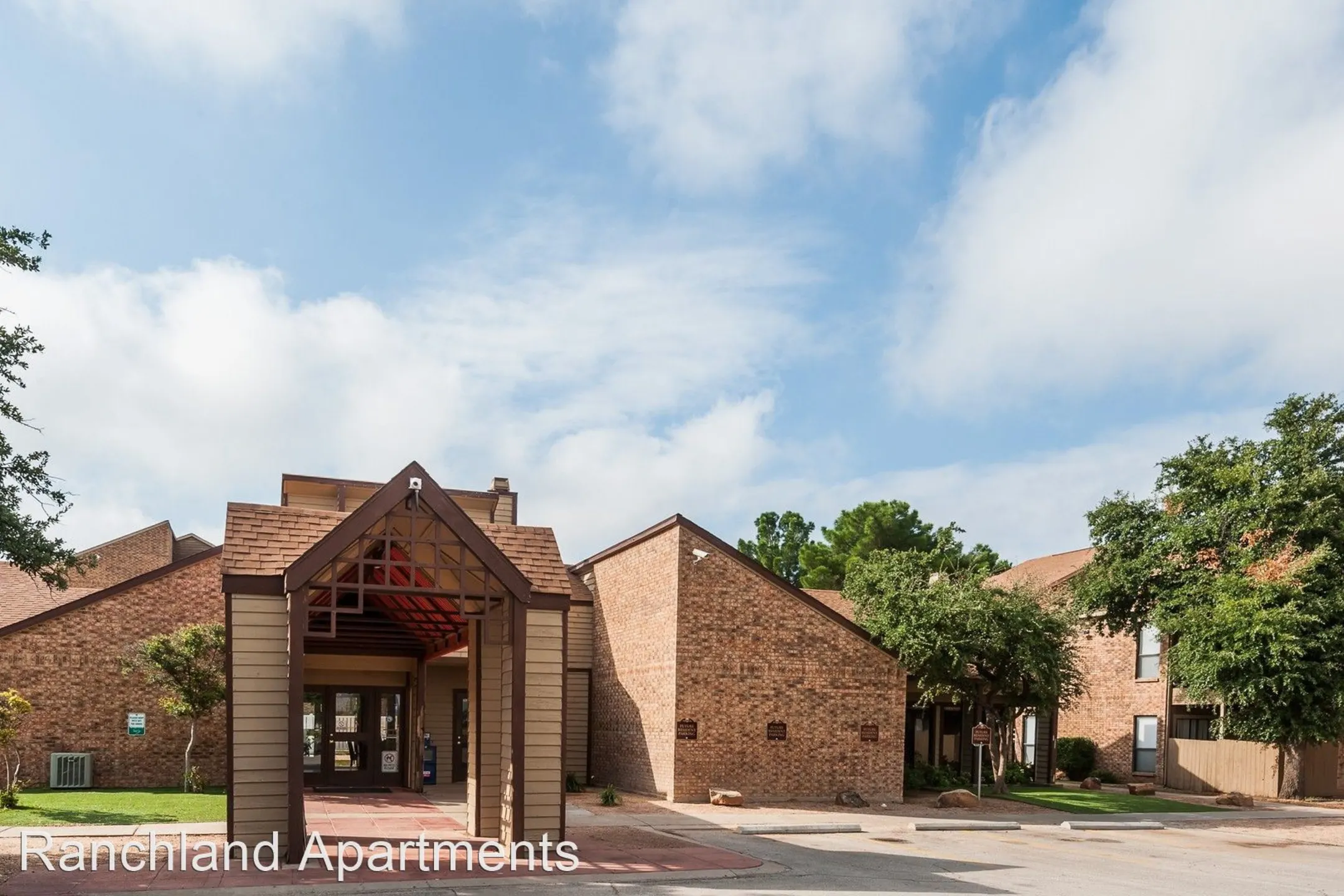 Building - Ranchland Apartments - Midland, TX