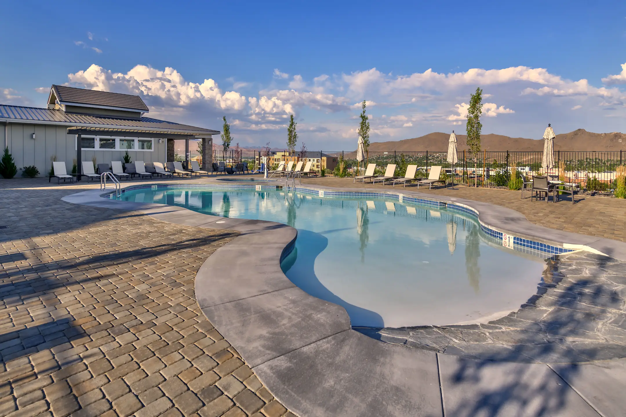 Carson Hills Apartments 328 W Clearview Dr Carson City, NV