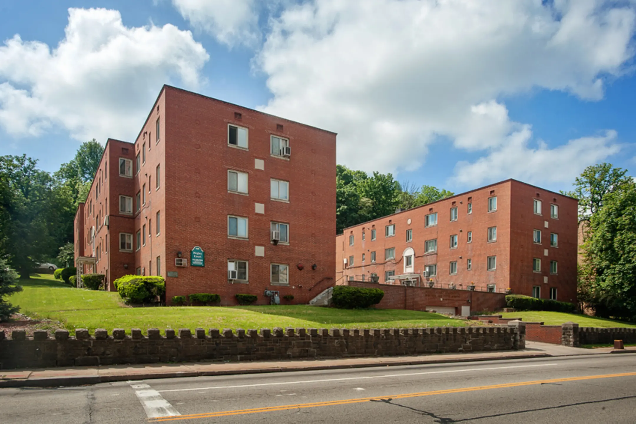 Negley Court Apartments Pittsburgh PA 15232 Negley Court Apartments Pittsburgh PA 15232