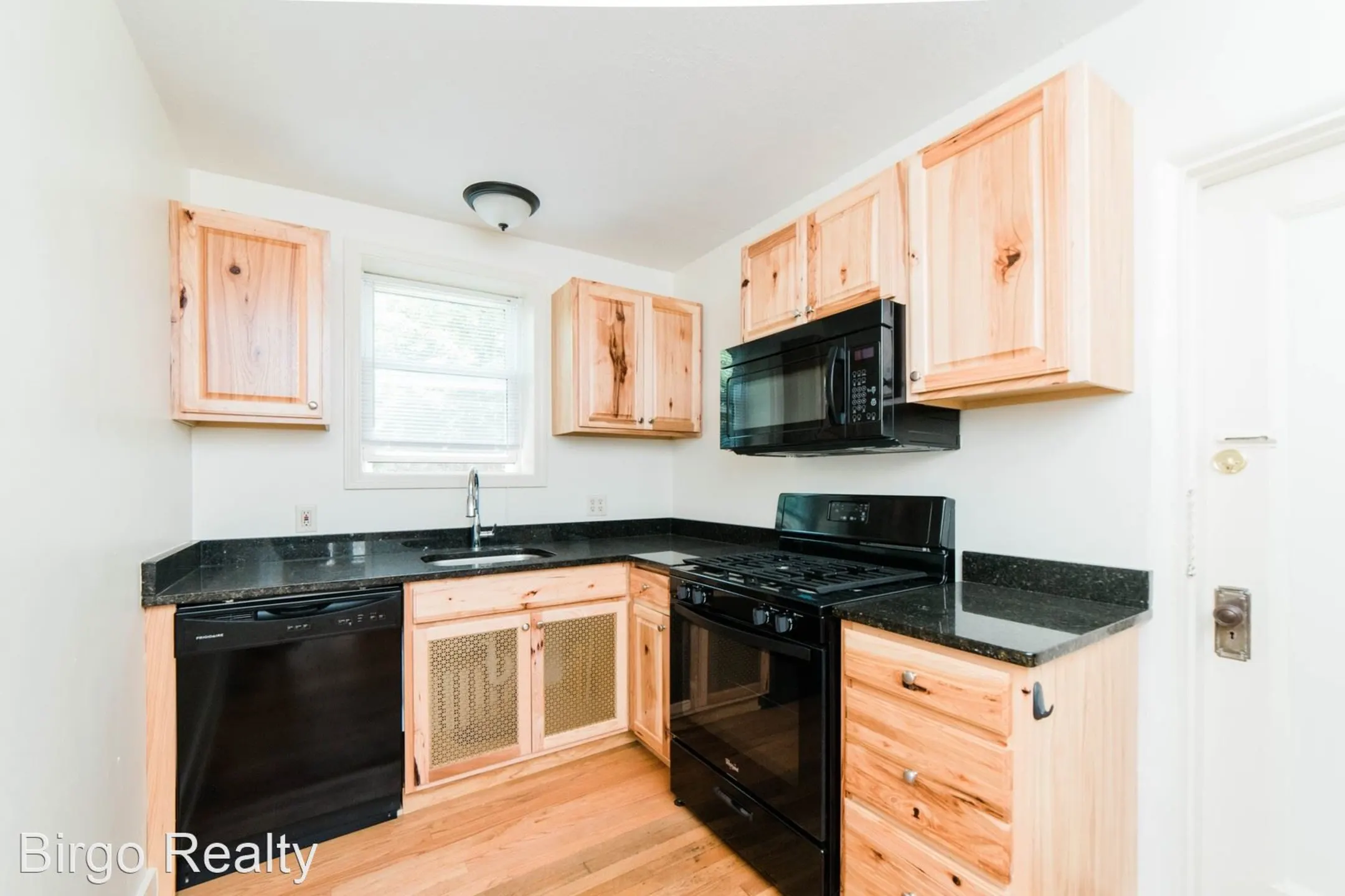 Central Square Apartments Apartments Mount Lebanon, PA 15228