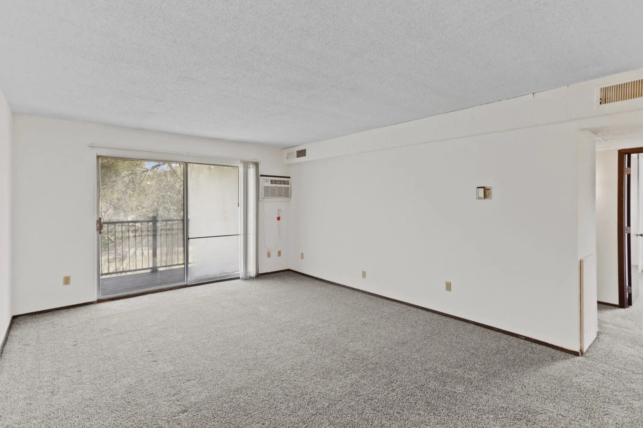 Parkridge Way Apartments New Hope, MN 55428