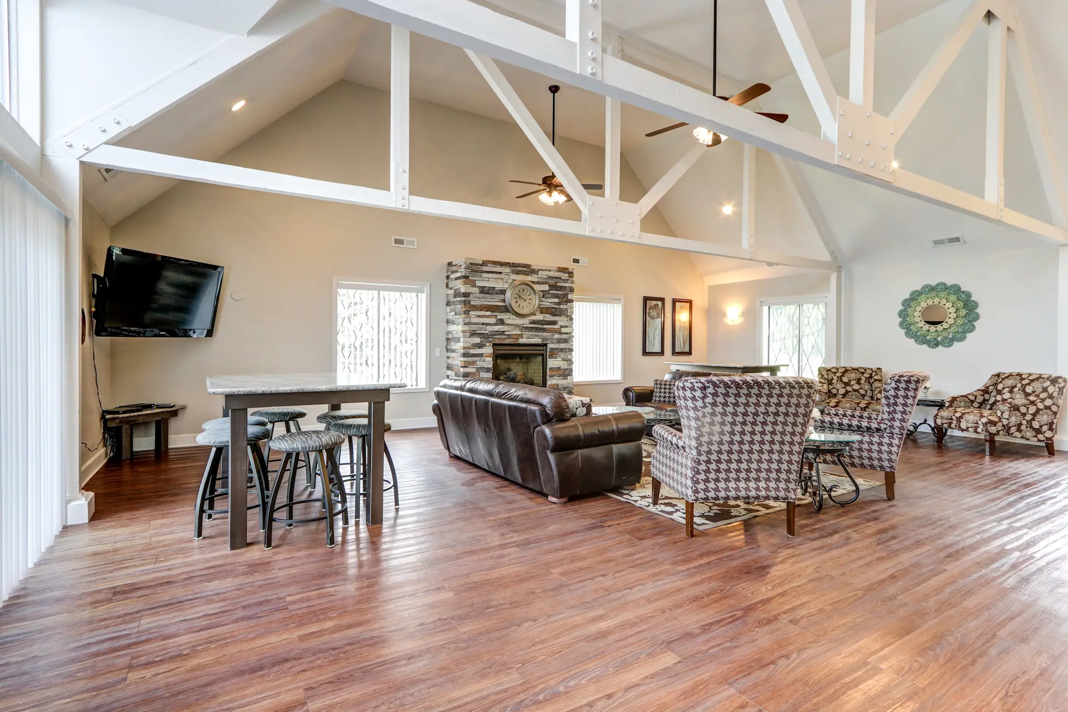 Shannon Manor Townhomes Apartments Davison, MI 48423