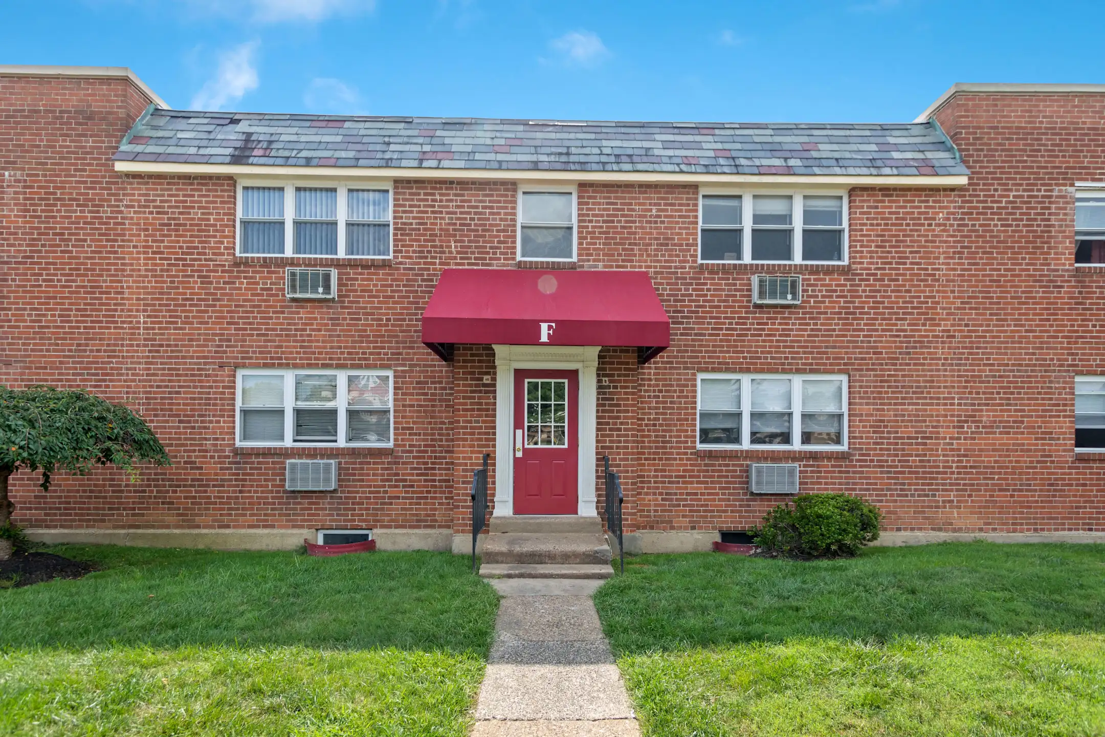 Penn Weldy Apartments 1300 Pennsylvania Ave Oreland, PA Apartments