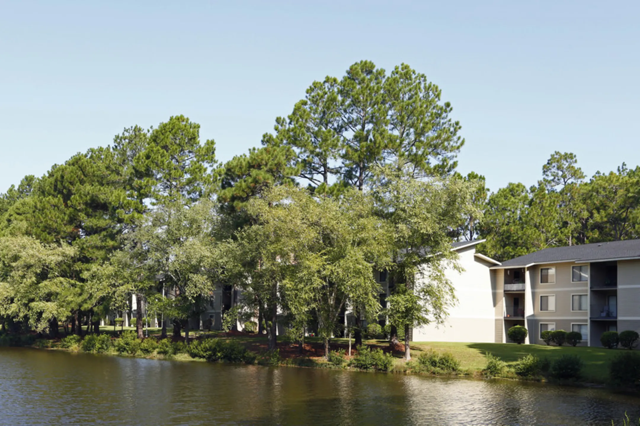 Building - Lake Clair Apartments - Fayetteville, NC