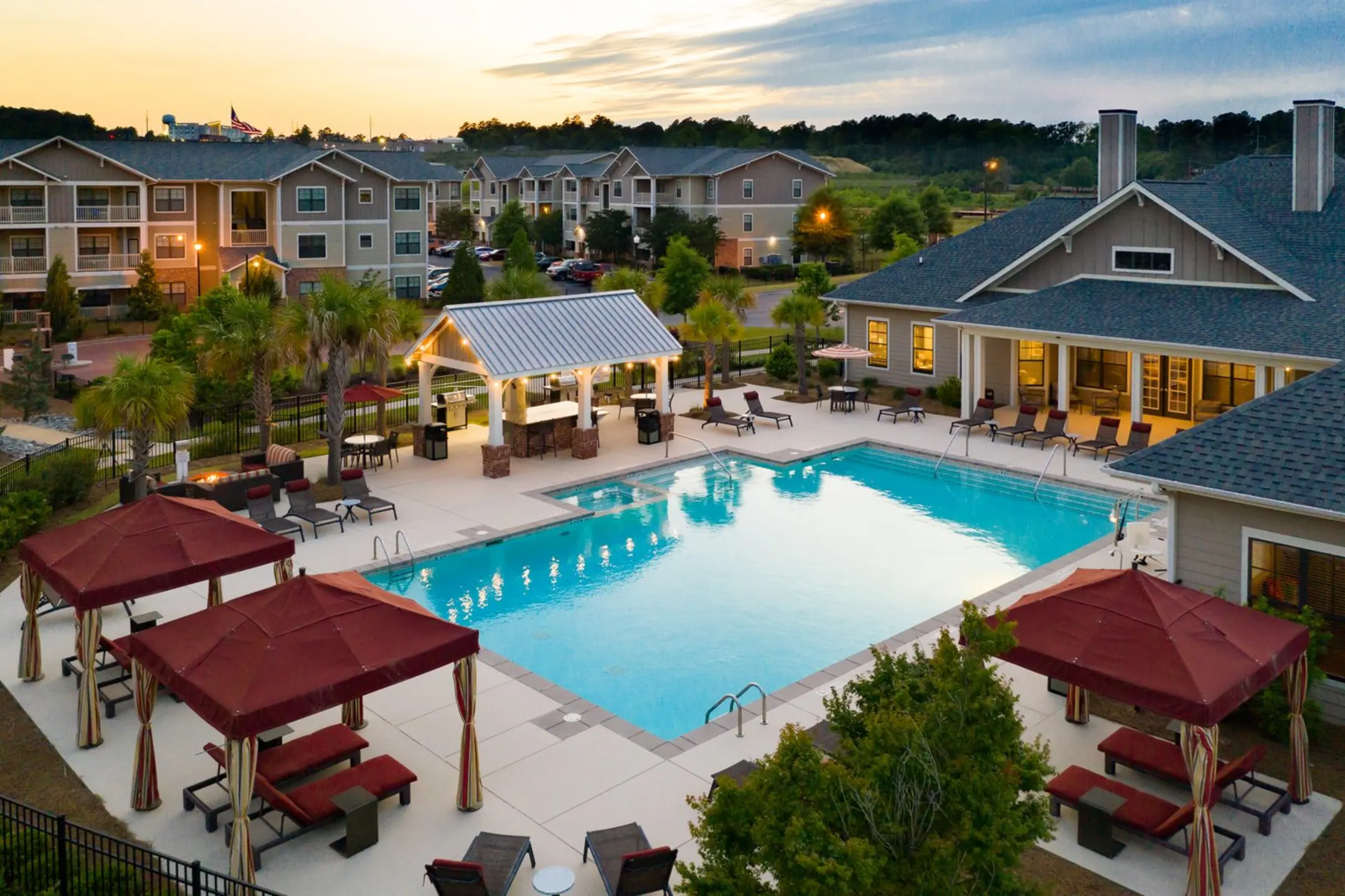 Pool - Gateway Crossing Apartment Homes - Augusta, GA