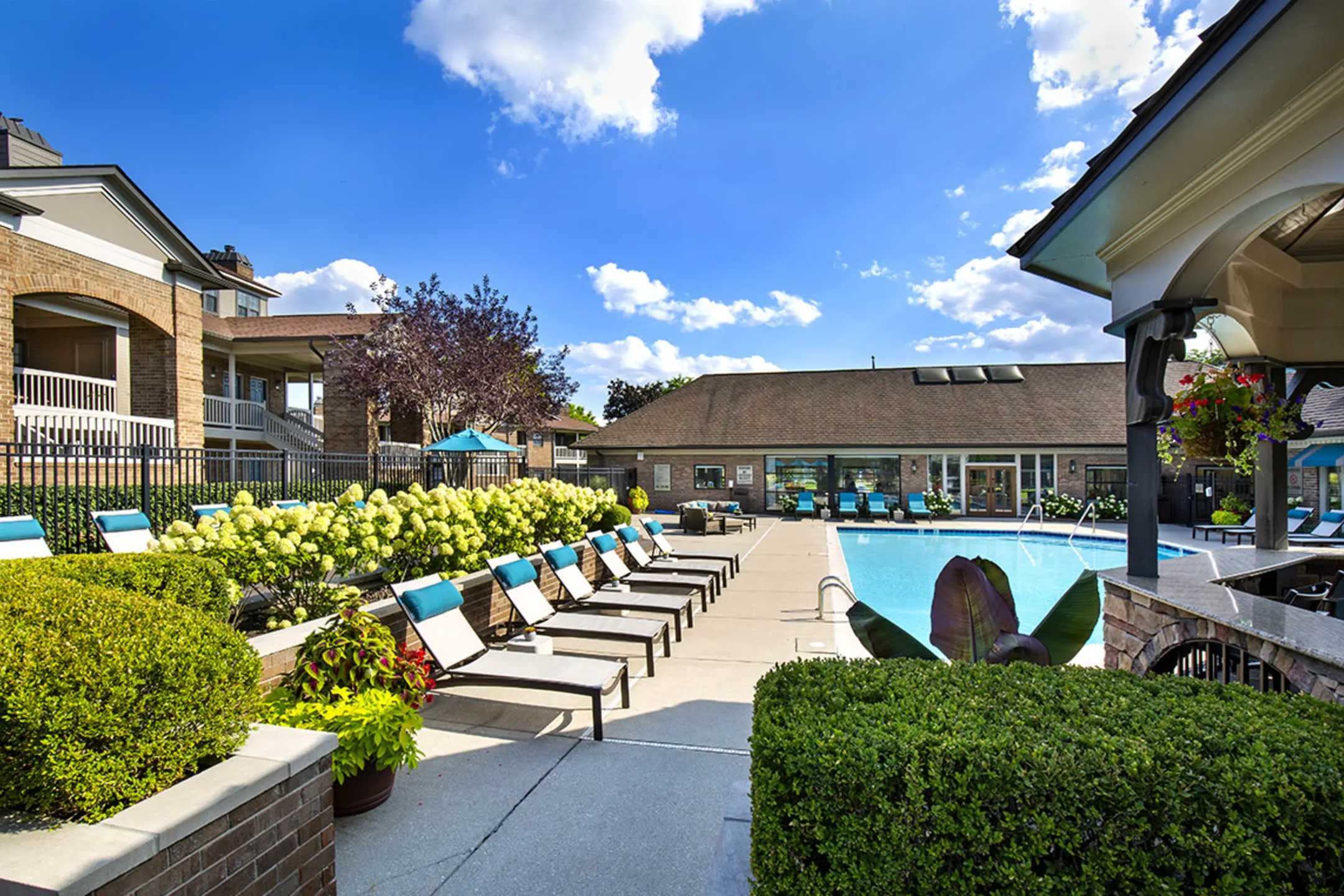 Willow Lake Apartments - Indianapolis, IN