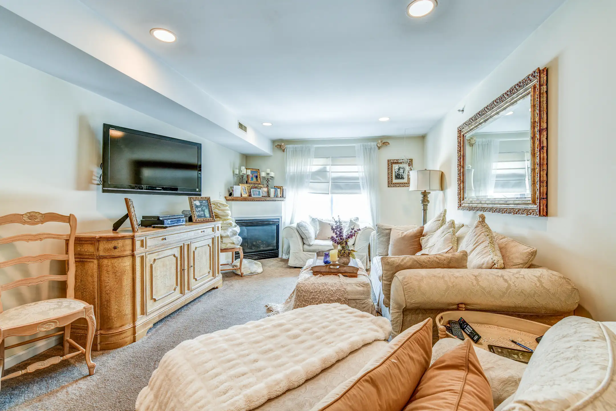 West Gate of Caldwell 554 Bloomfield Avenue Caldwell, NJ Apartments