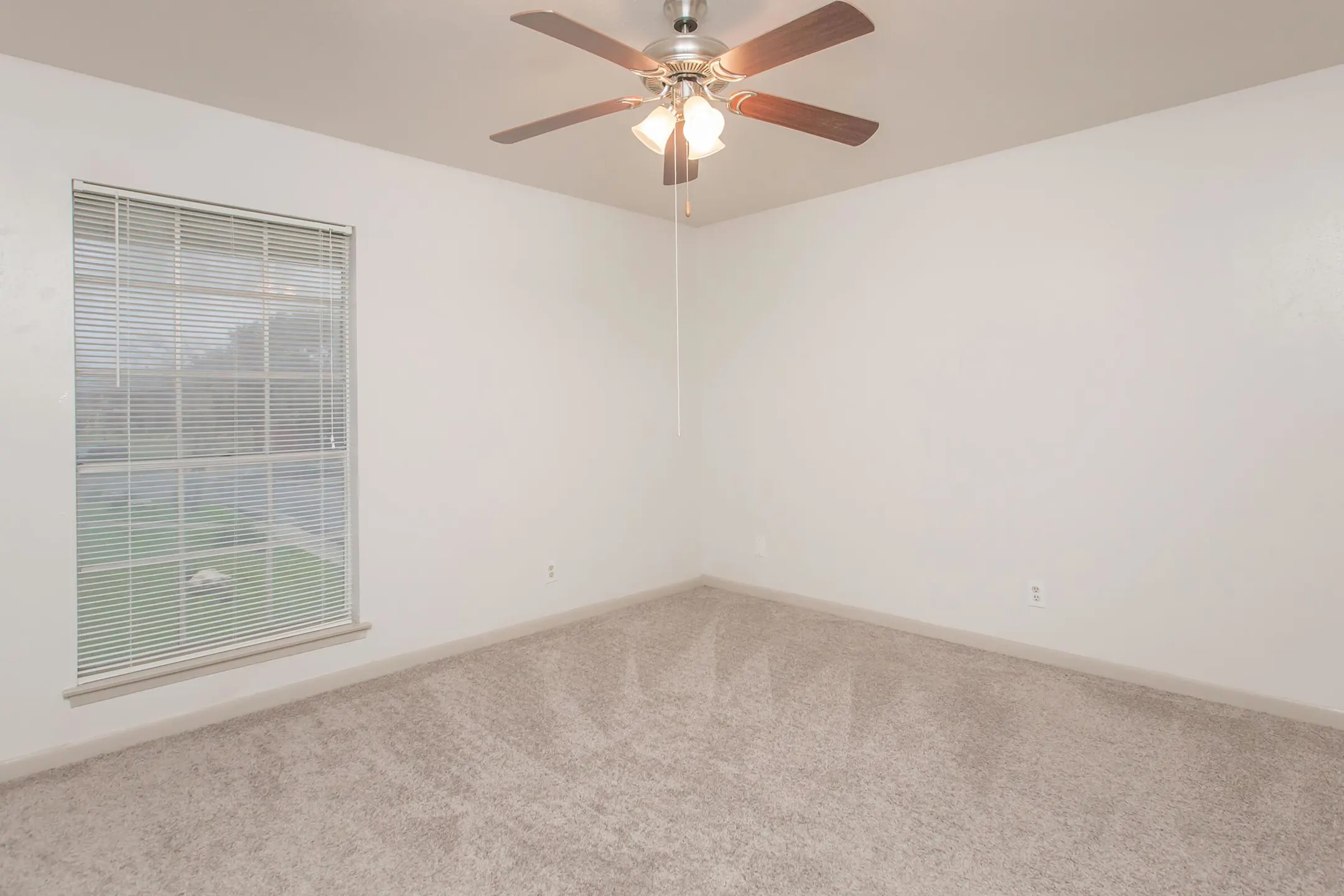 Bedroom - Tower South - Beeville, TX
