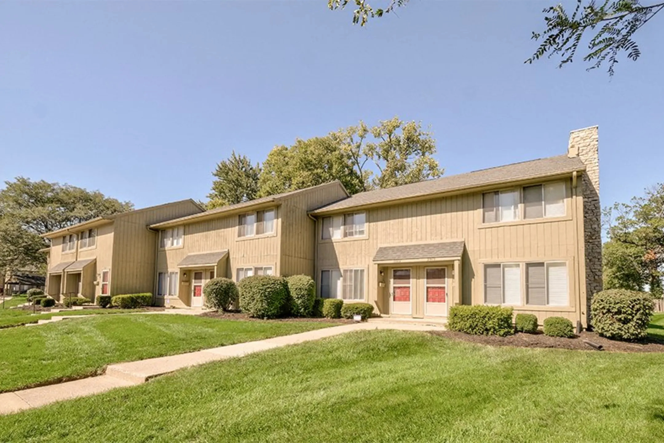 The Woods of Eagle Creek Apartments 4949 Bobwhite Ln Indianapolis