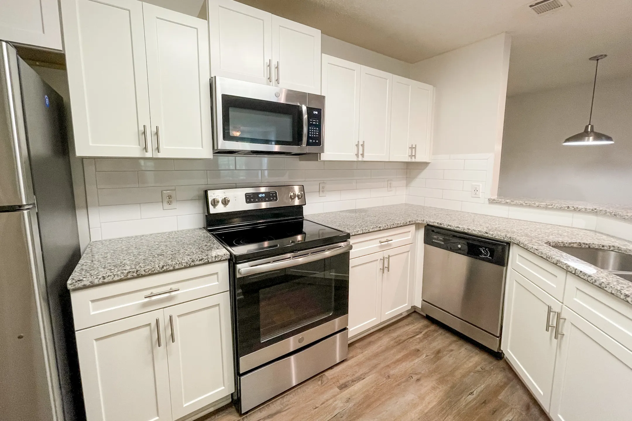 The Crest at Berkeley Lake Apartment Homes Apartments Duluth, GA 30096