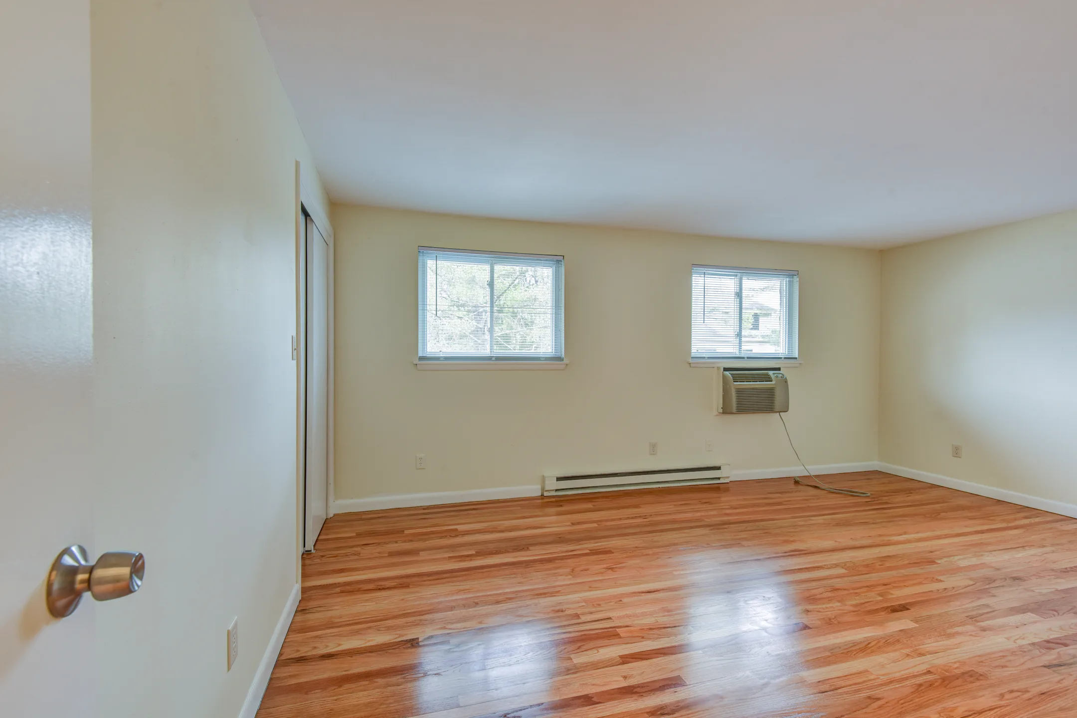 Ramblestone Apartments 15 Regency Dr Bloomfield, CT Apartments for