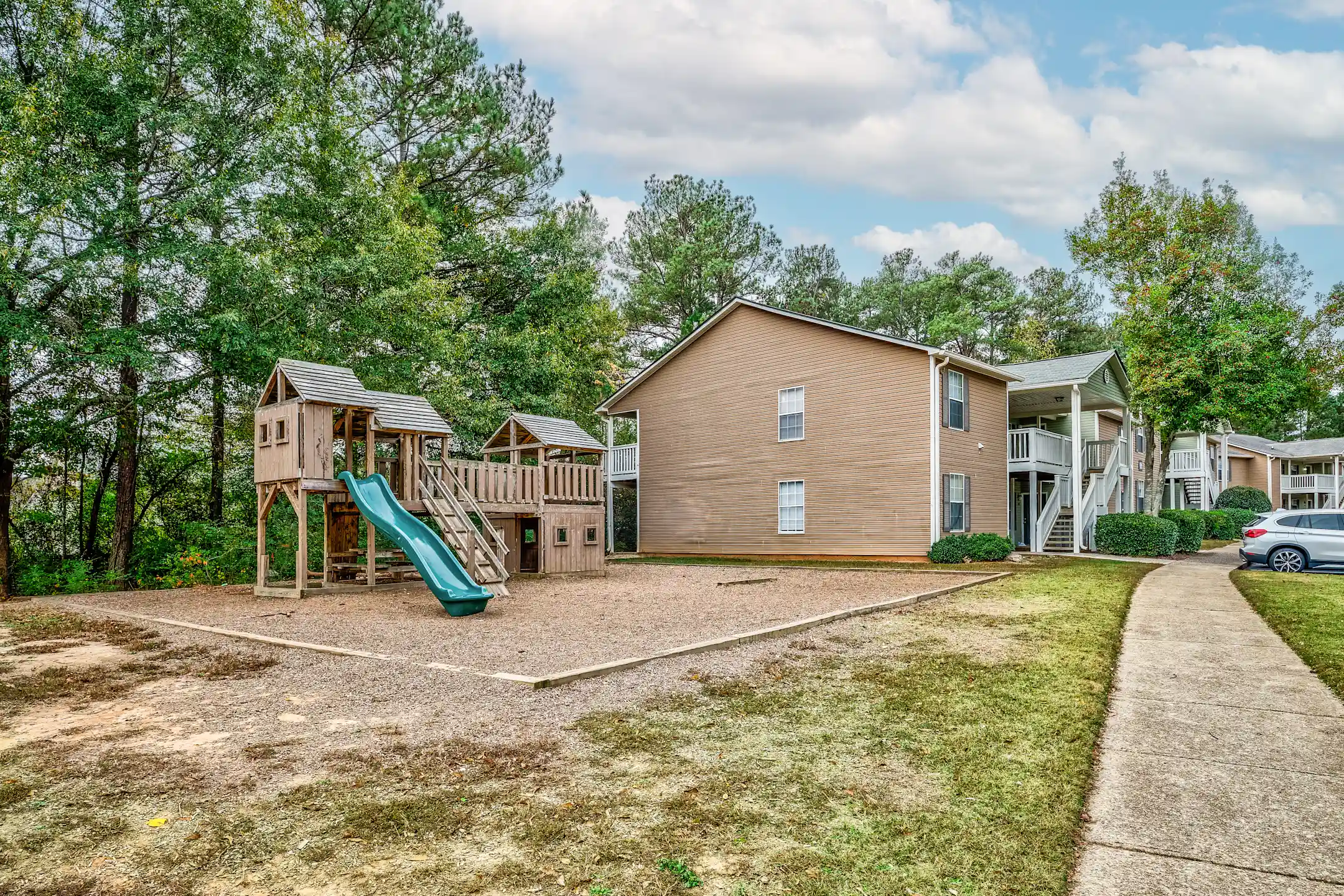 Brooks Crossing 8050 Taylor Rd Riverdale, GA Apartments for Rent