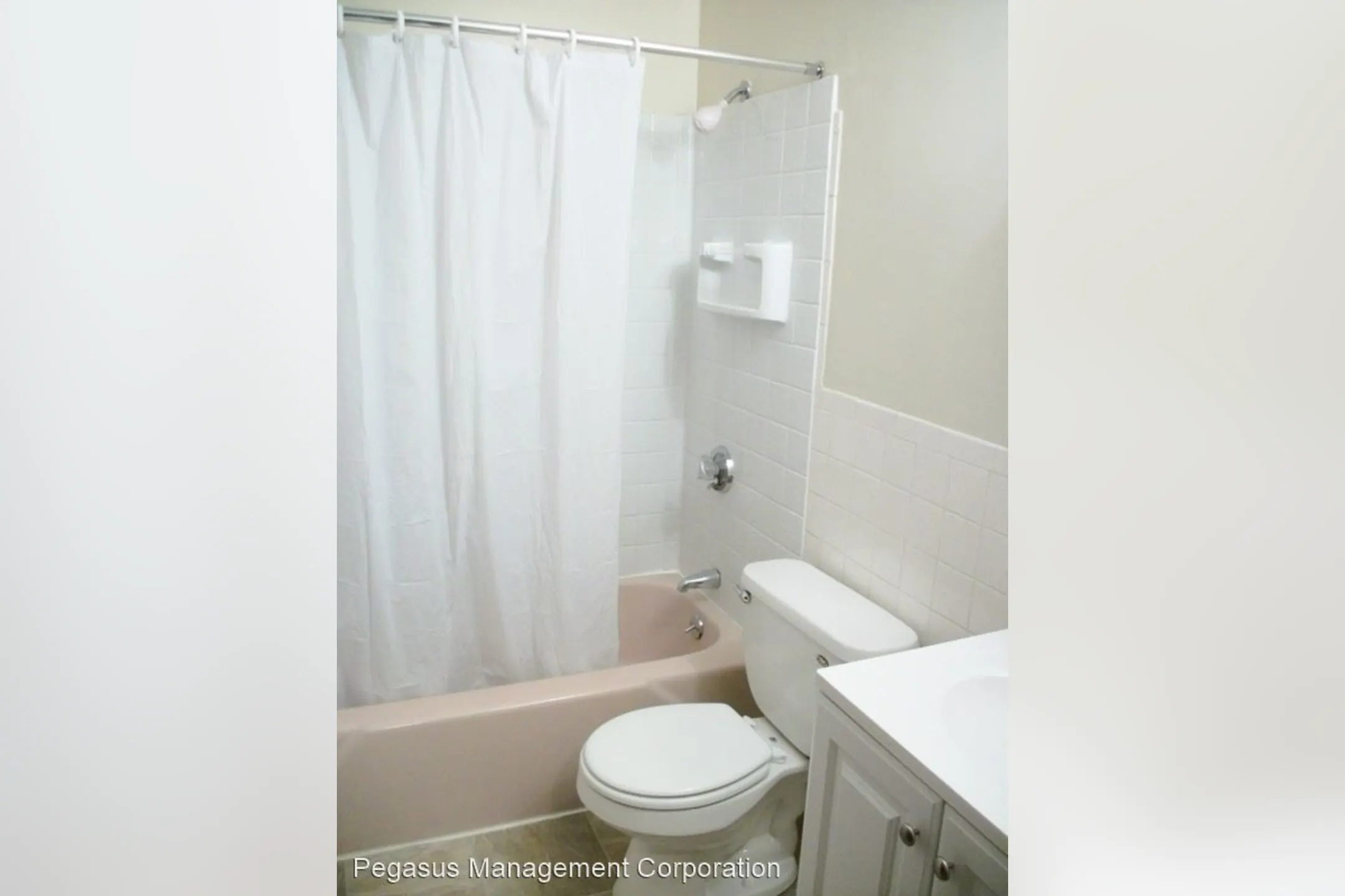 Olde Hampton Village Apartments Hampton, NH 03842