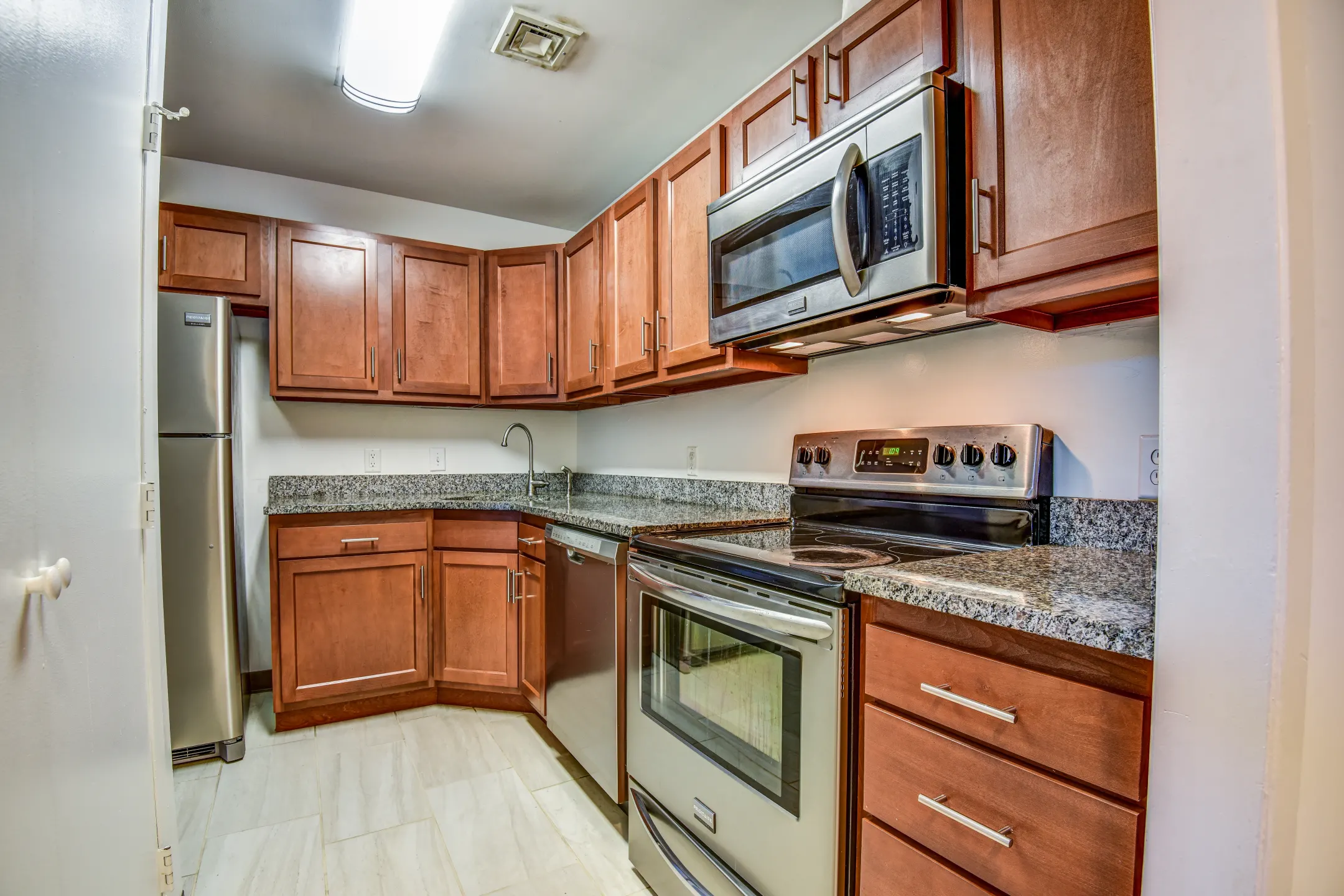Kitchen - Ribbon Mill Apartments - Manchester, CT