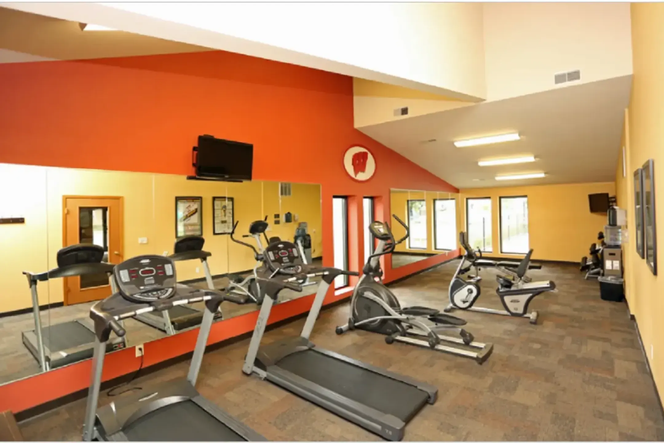 Kensington Pointe Apartments Madison, WI 53713