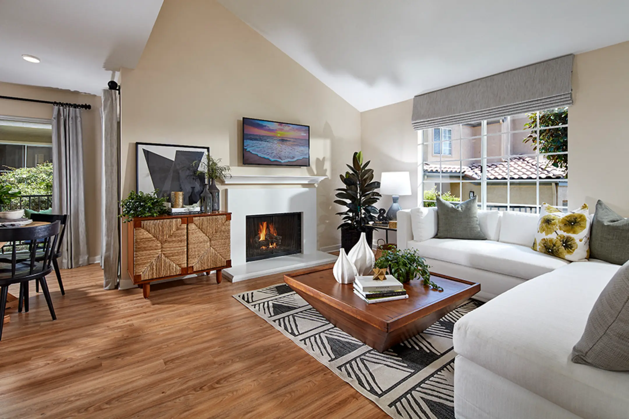 Seabrook At Bear Brand 56 Sea Terrace St Dana Point, CA Apartments