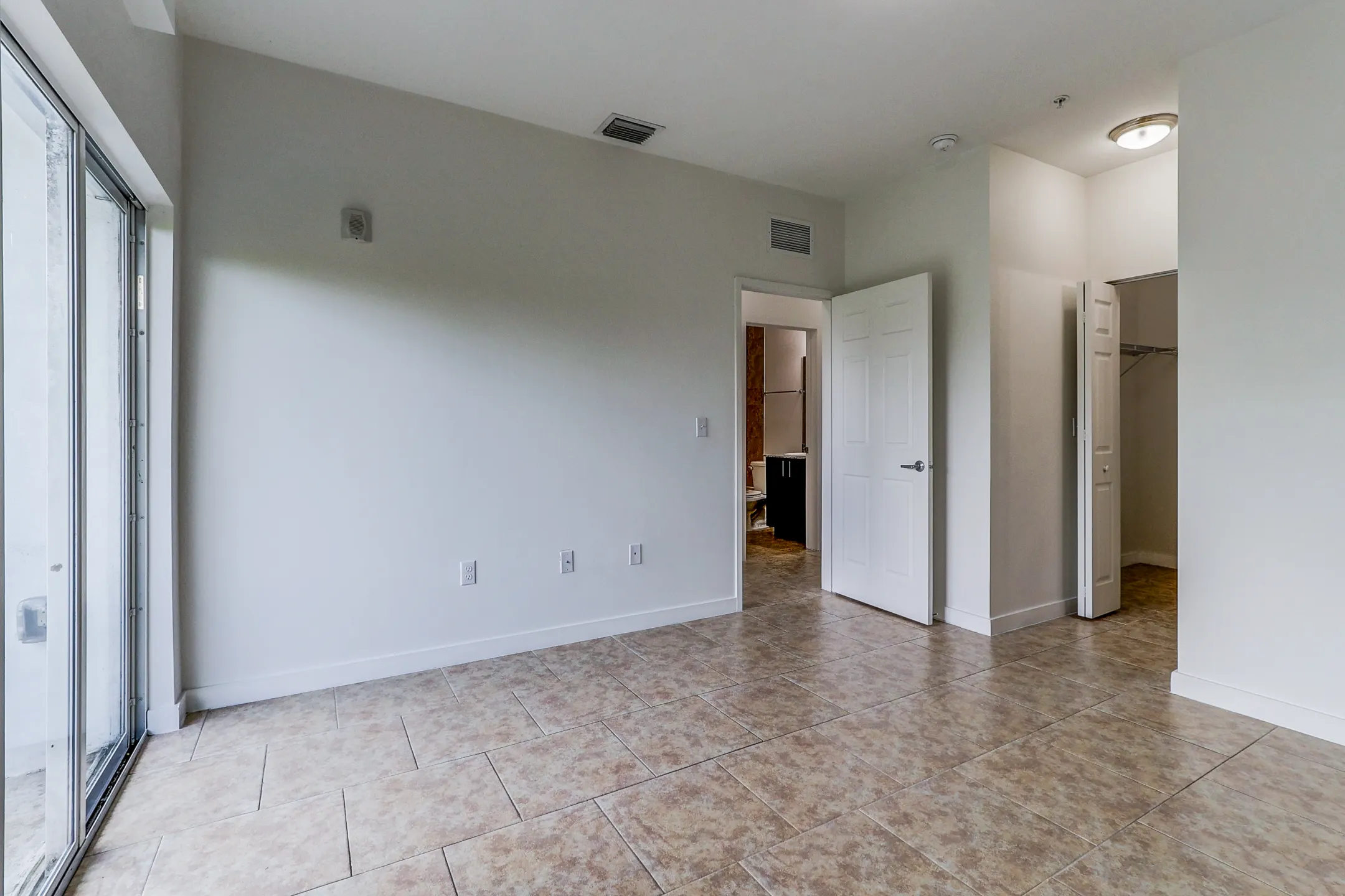 Las Vistas at Amelia Apartments Hialeah, FL 33014