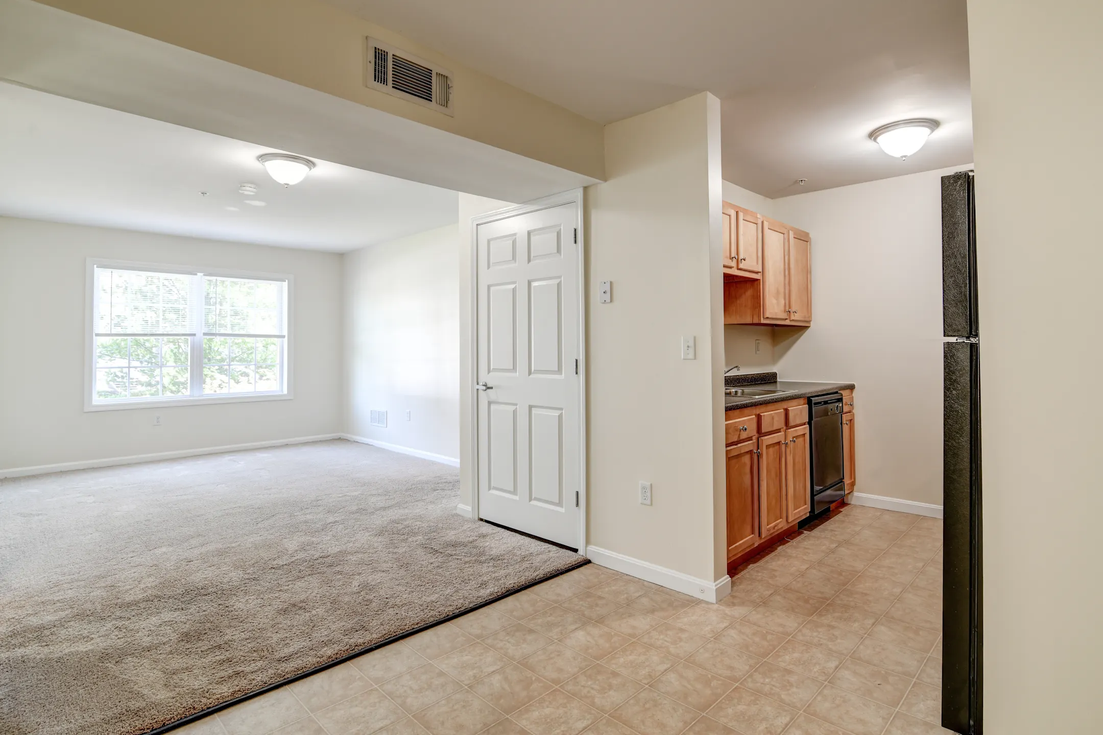 Redstone Apartments and Single Family Homes 10 Sentinel Ct