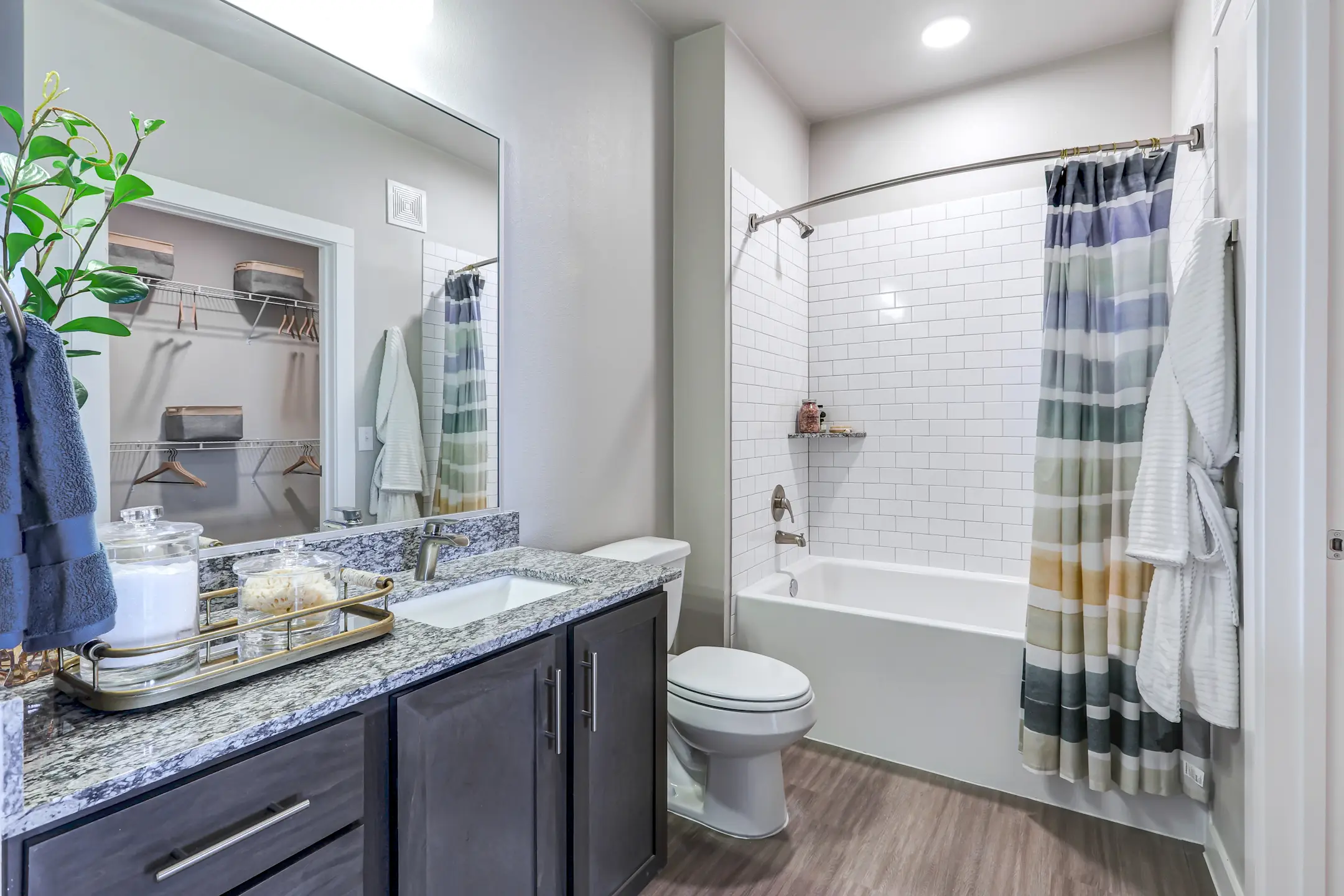 Allora New Forest Apartments Houston, TX 77049