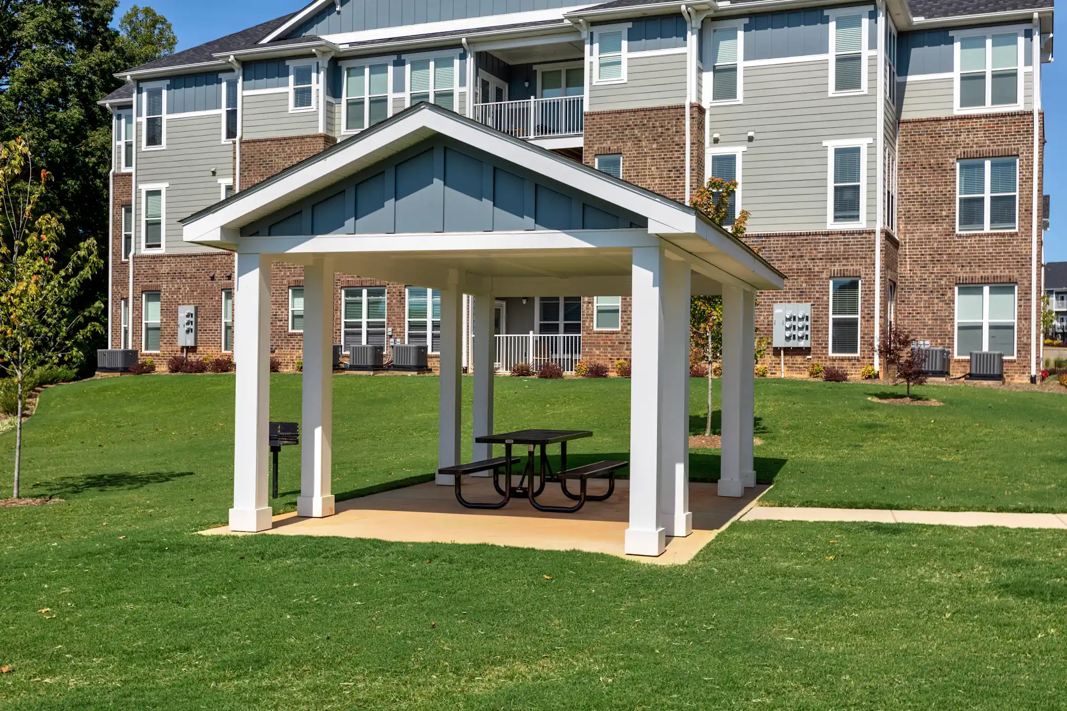 Palisades at Waters Edge Apartments Mooresville, NC 28117