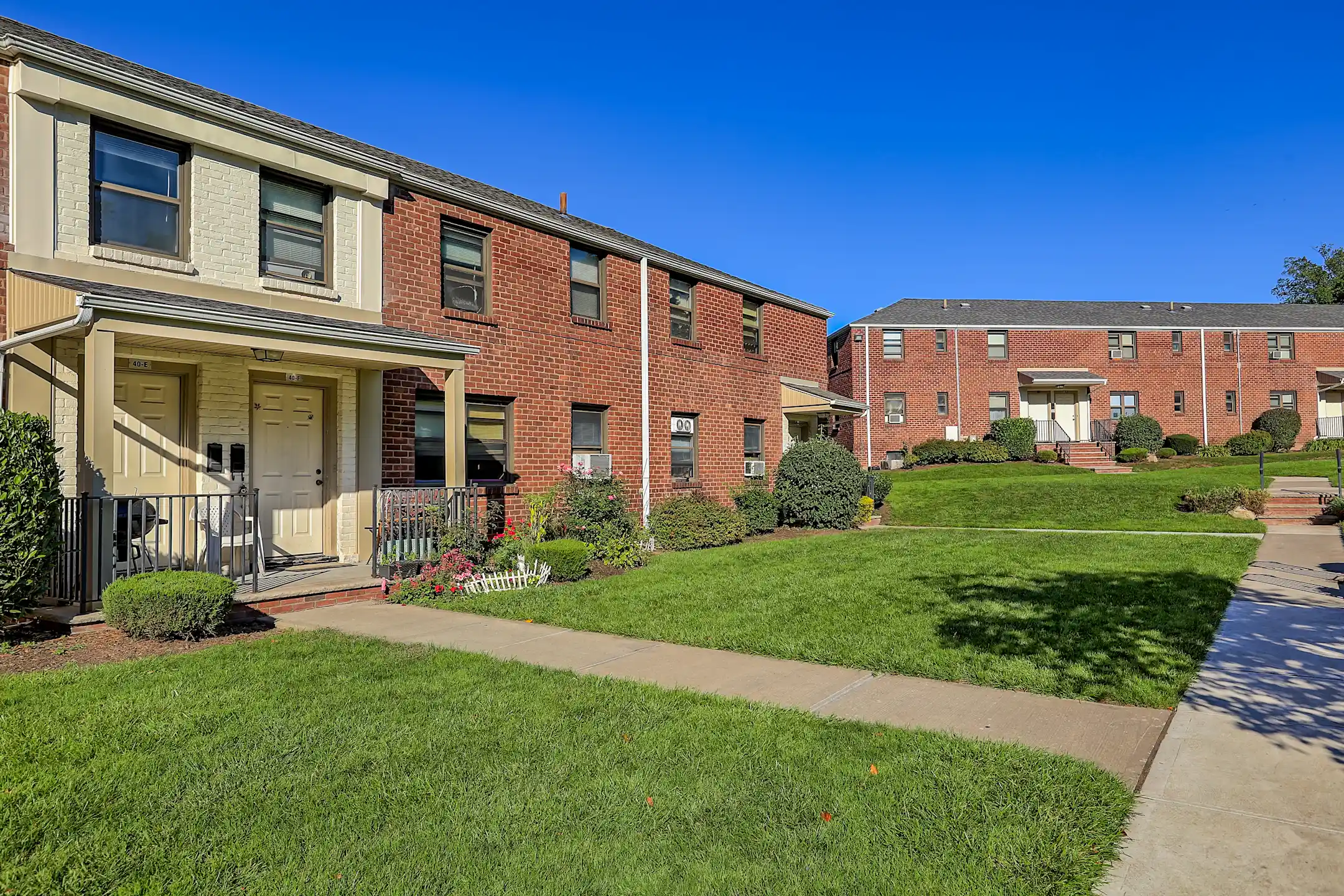 SDK Summit Gardens Apartments Hackensack, NJ 07601