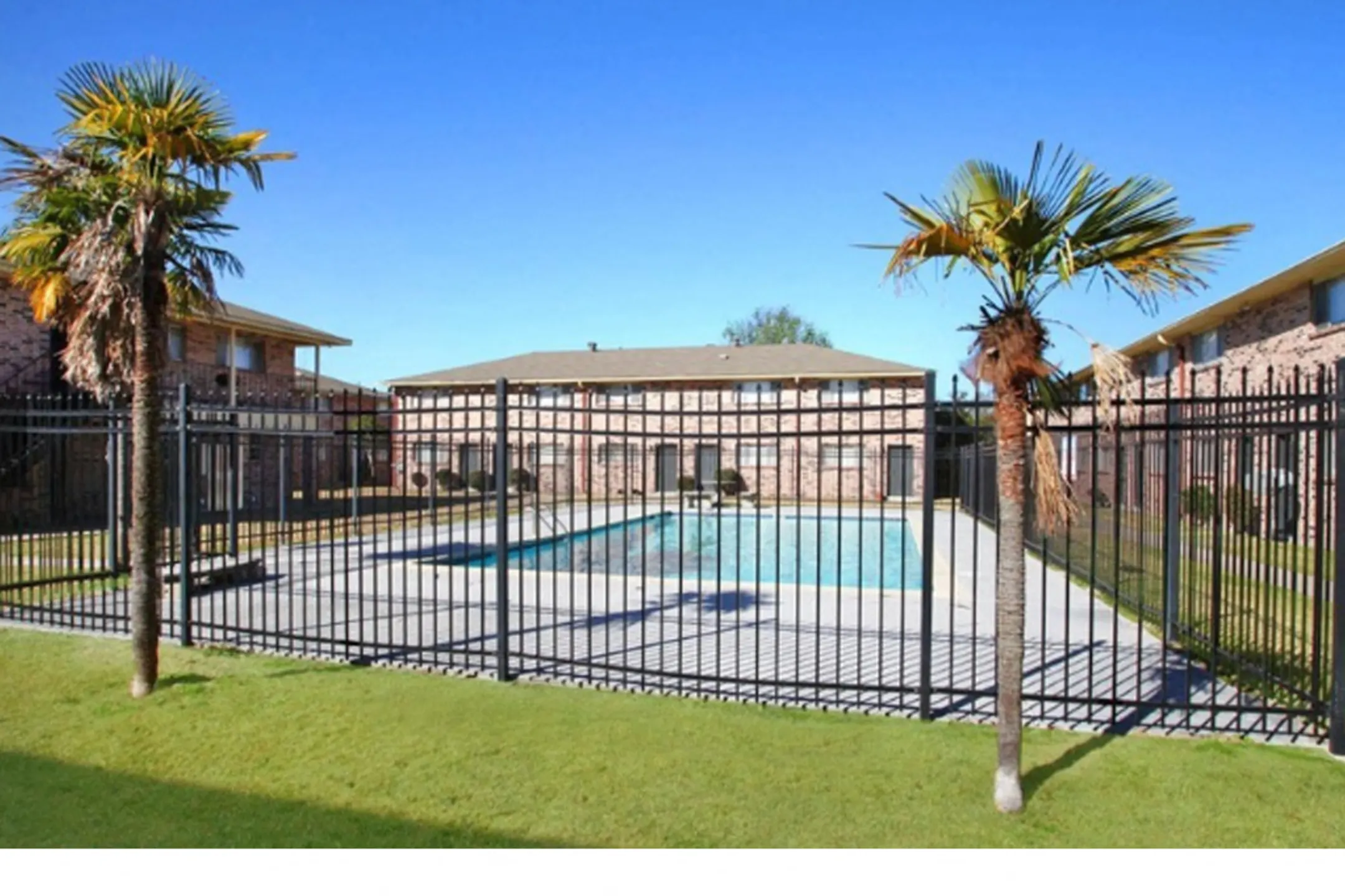 Goodwood Court at MidCity 459 Apartment Court Drive Baton Rouge