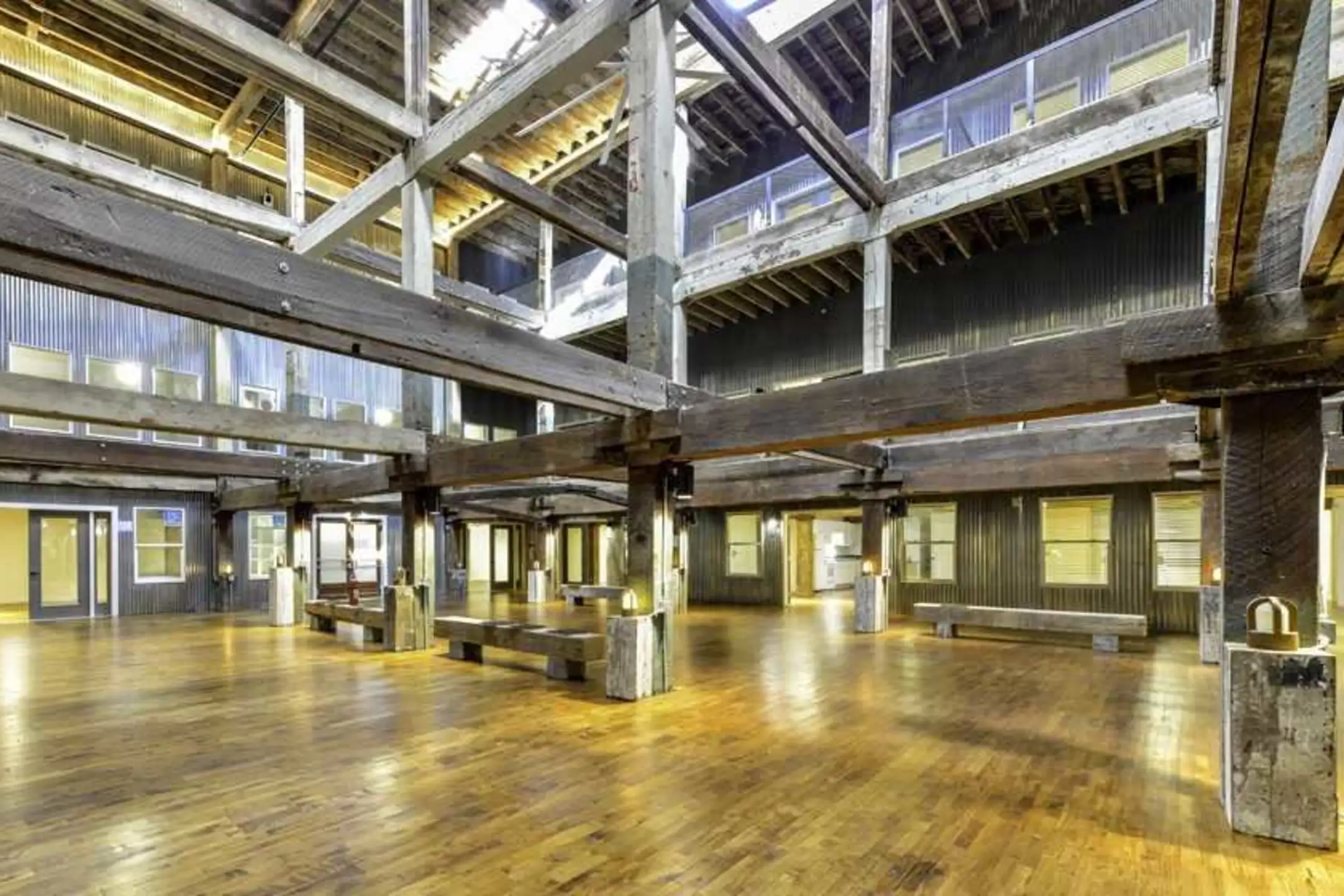 Clubhouse - Fulton Supply Lofts - Atlanta, GA