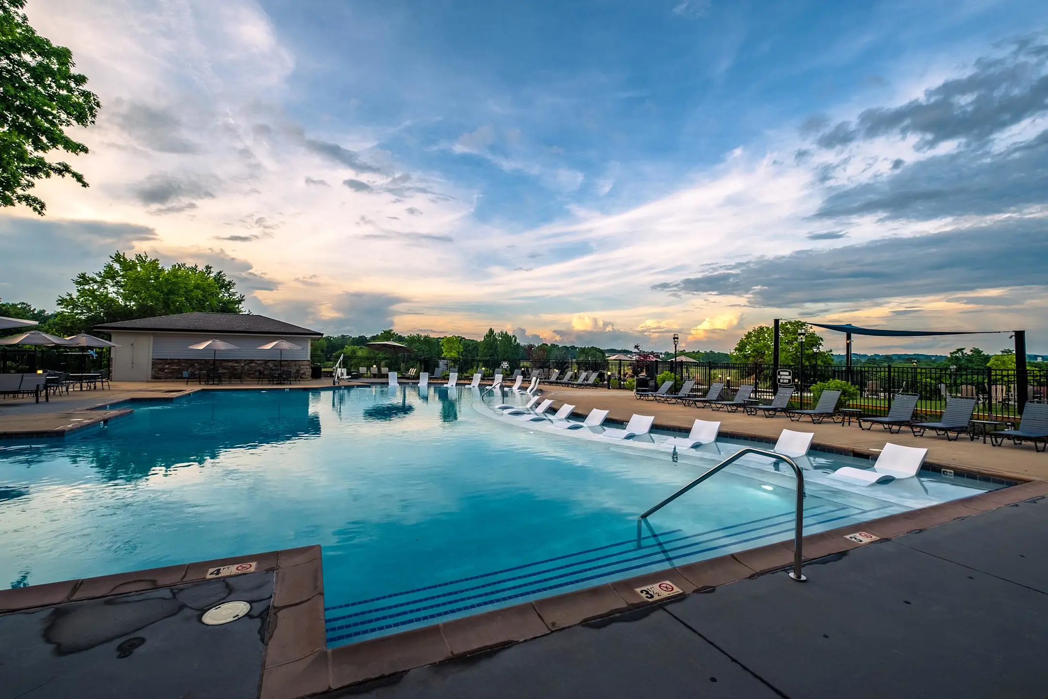 Foxridge Apartment Homes 750 Hethwood Blvd Blacksburg, VA