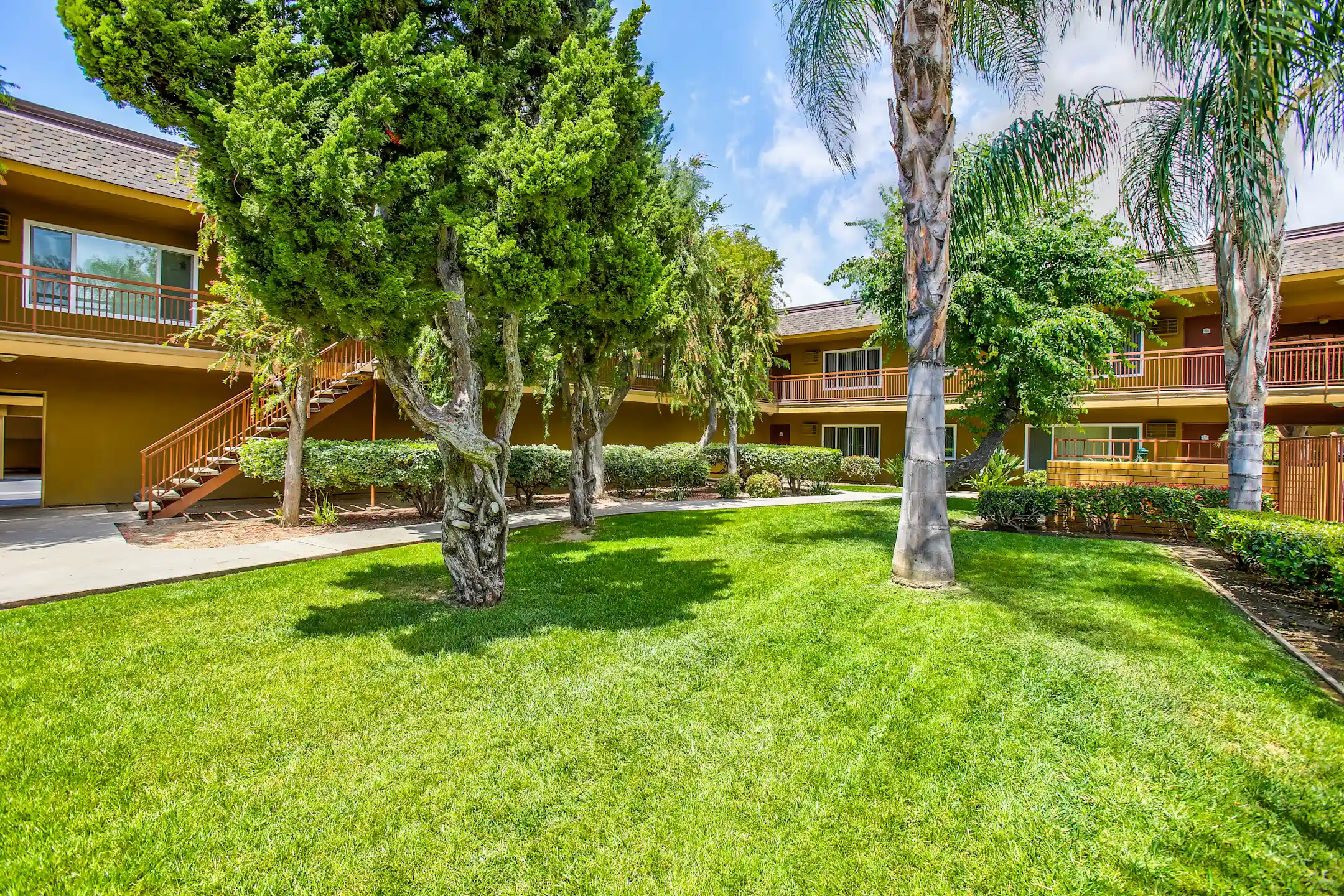 Chatham Village 16331 McFadden Ave Tustin, CA Apartments for Rent