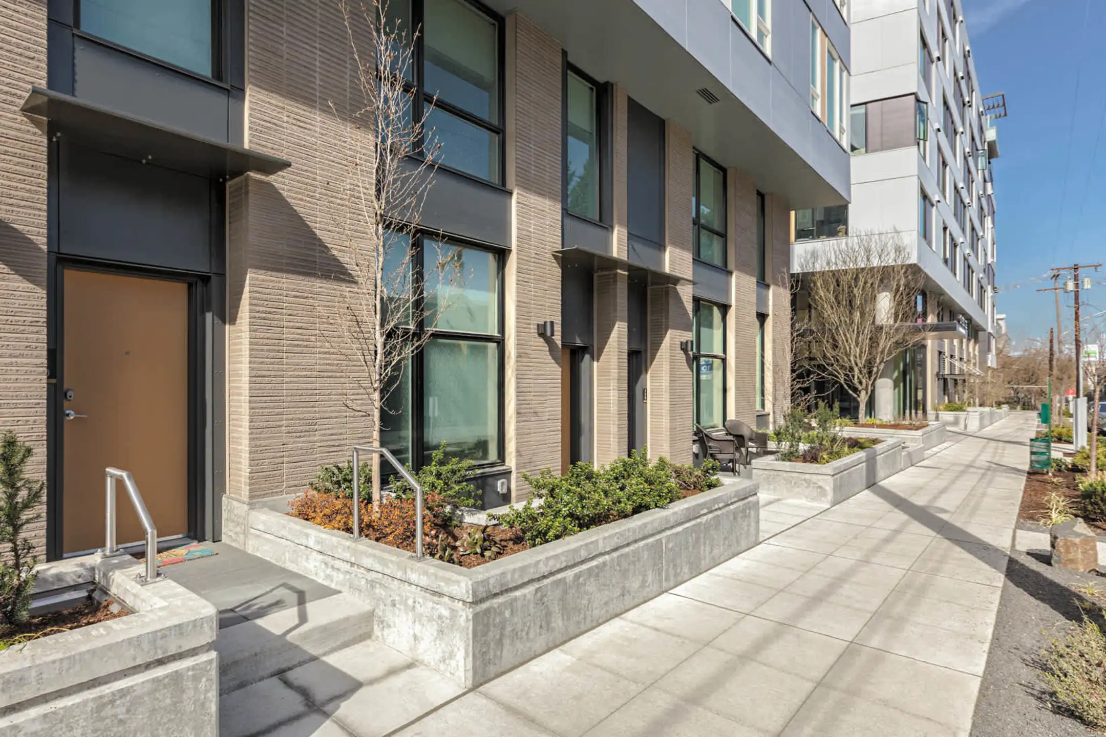 Cascade Apartments 221 Minor Ave N Seattle, WA Apartments for Rent