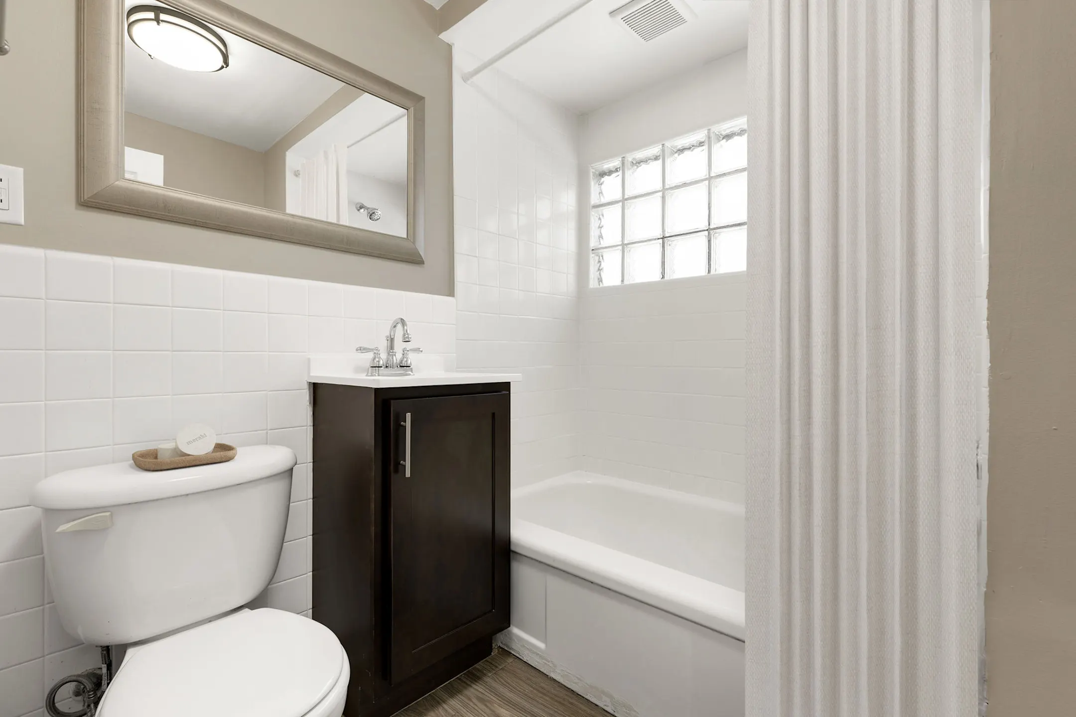 Valley Village Apartments 600 Lilac Dr N Golden Valley, MN