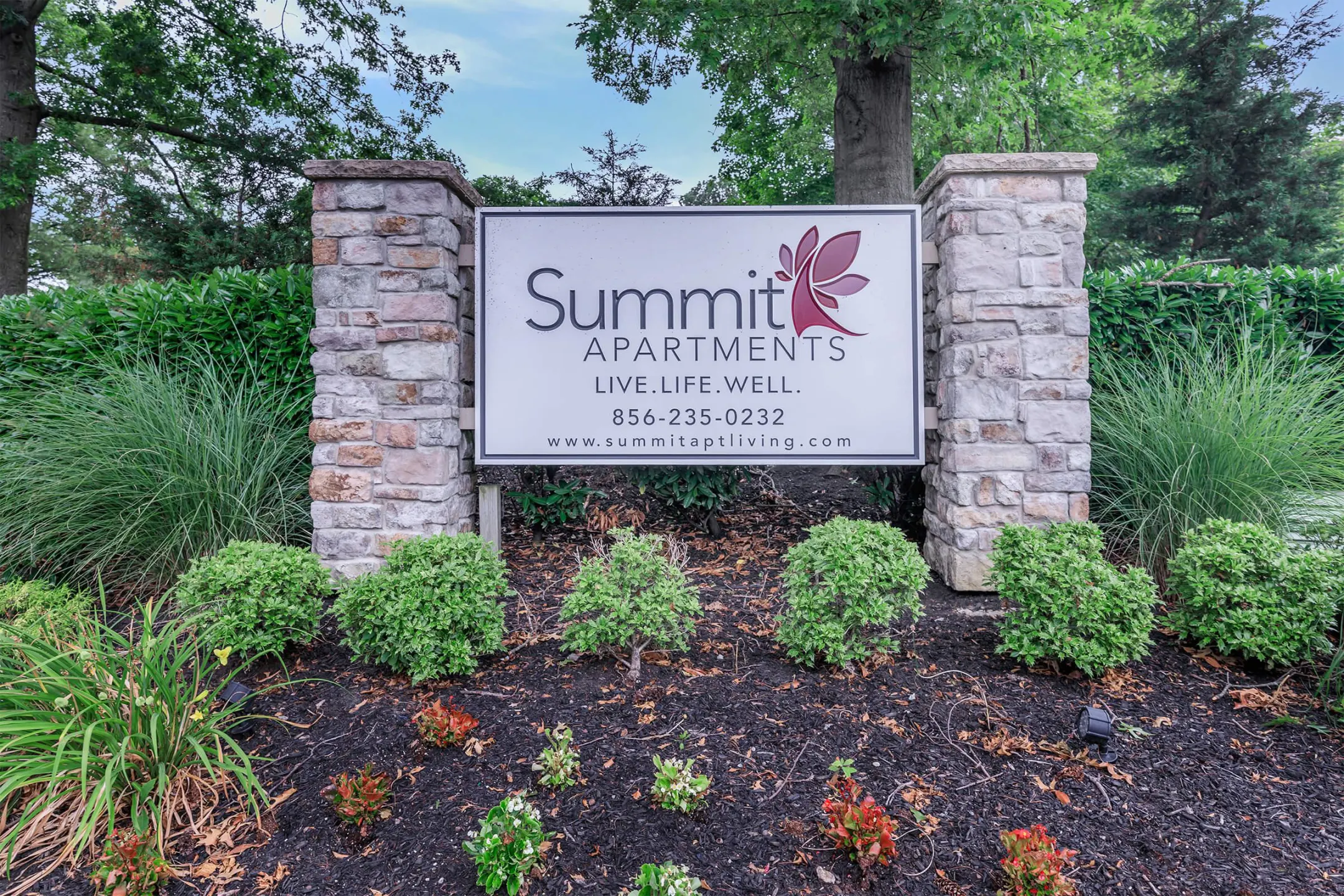 Community Signage - Summit Apartments - Mount Laurel, NJ